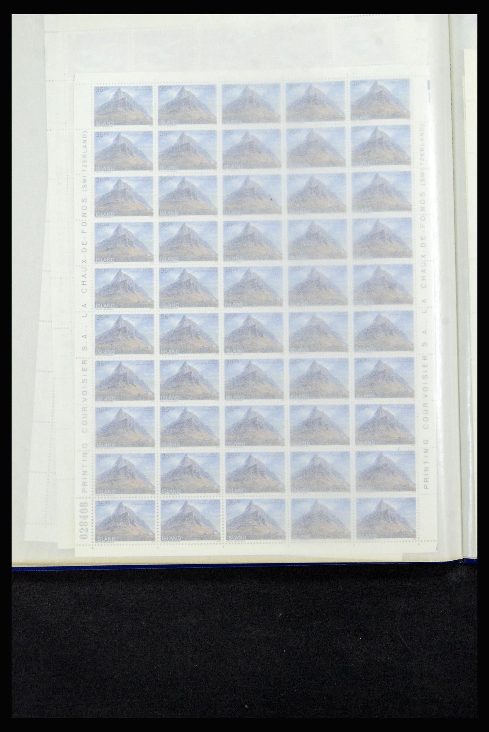 36588 274 - Stamp collection 36588 Iceland 1950-1992.