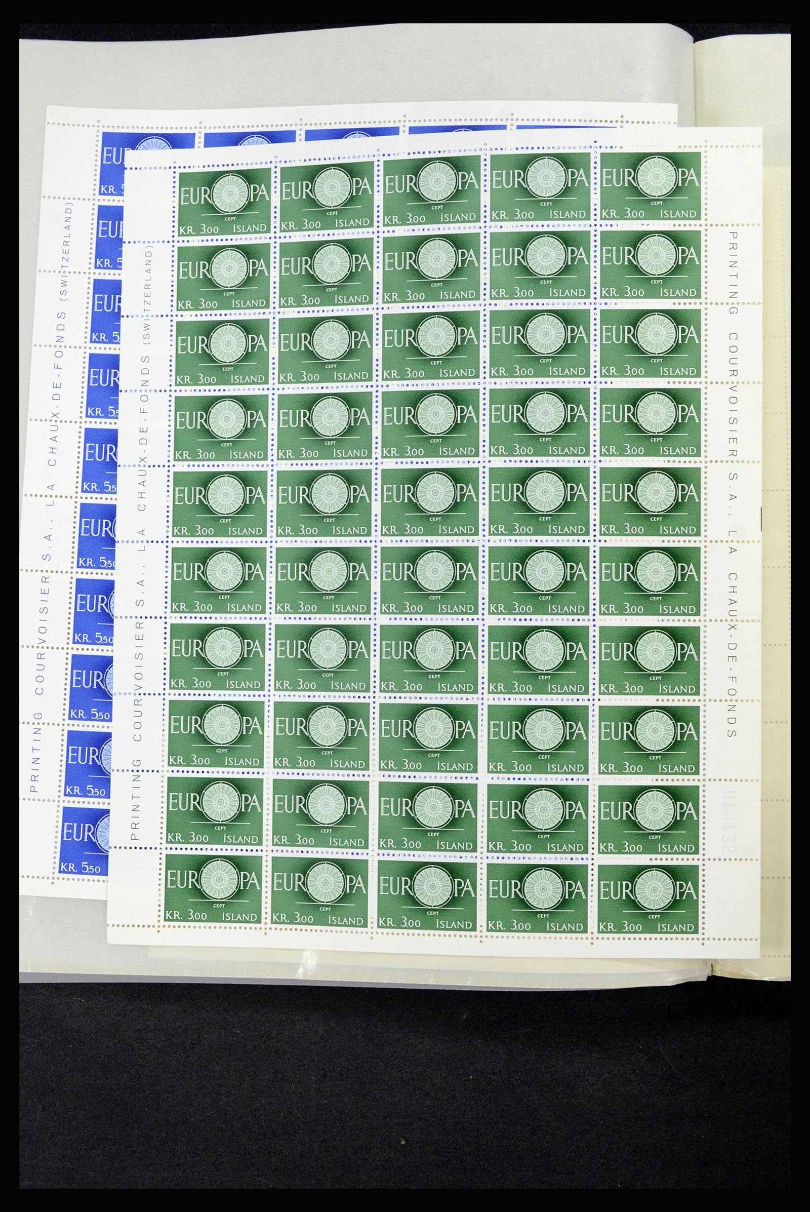 36588 281 - Postzegelverzameling 36588 IJsland 1950-1992.