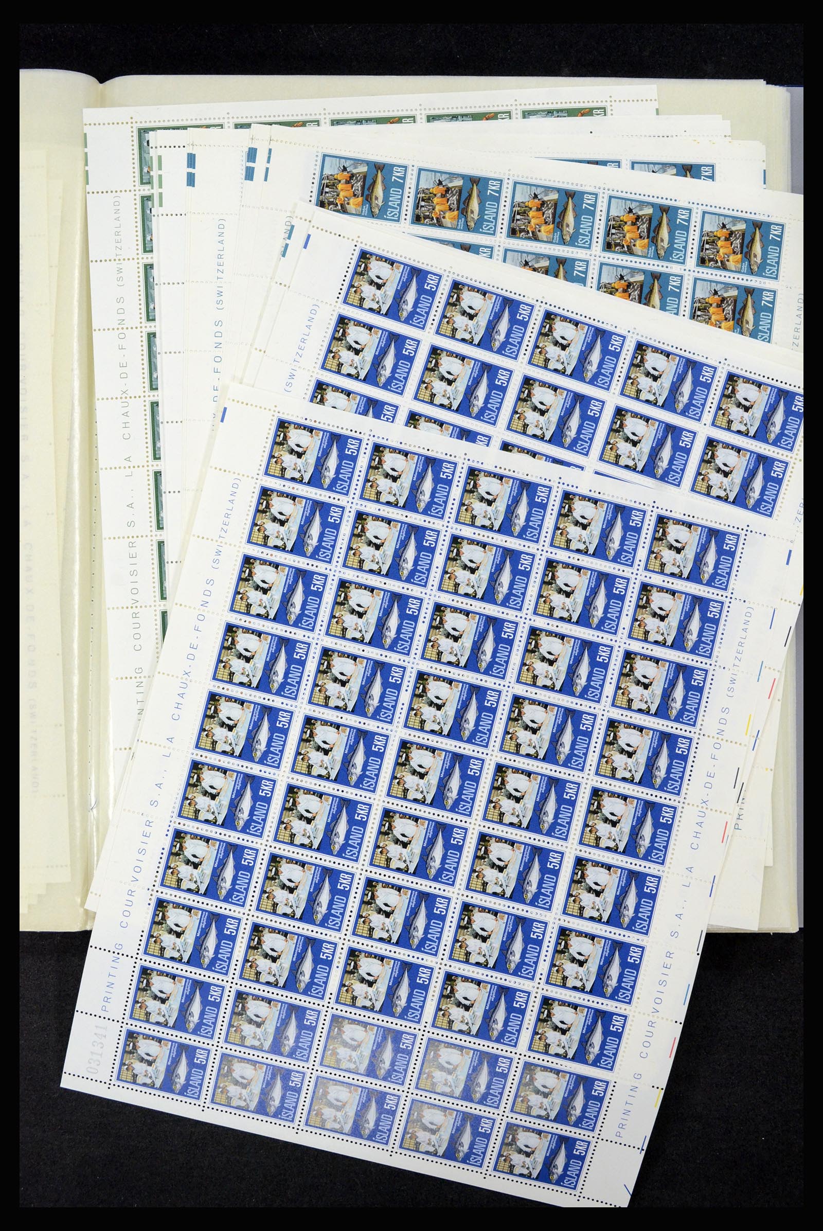 36588 293 - Postzegelverzameling 36588 IJsland 1950-1992.