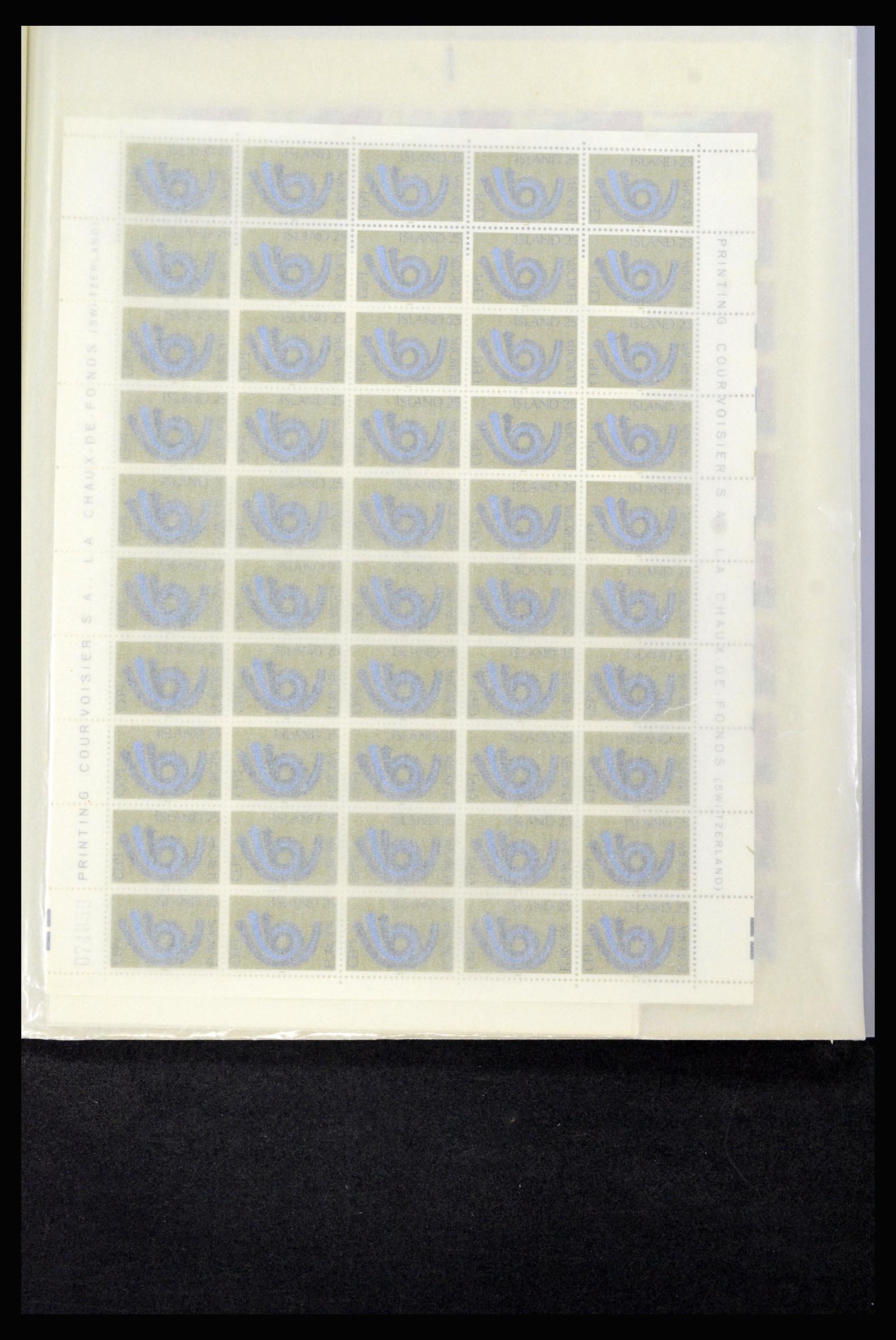 36588 301 - Postzegelverzameling 36588 IJsland 1950-1992.