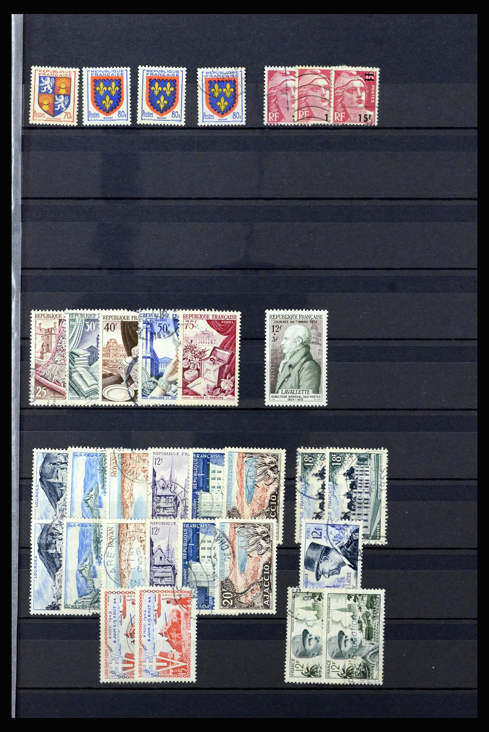 36619 054 - Stamp collection 36619 France 1945-1995.