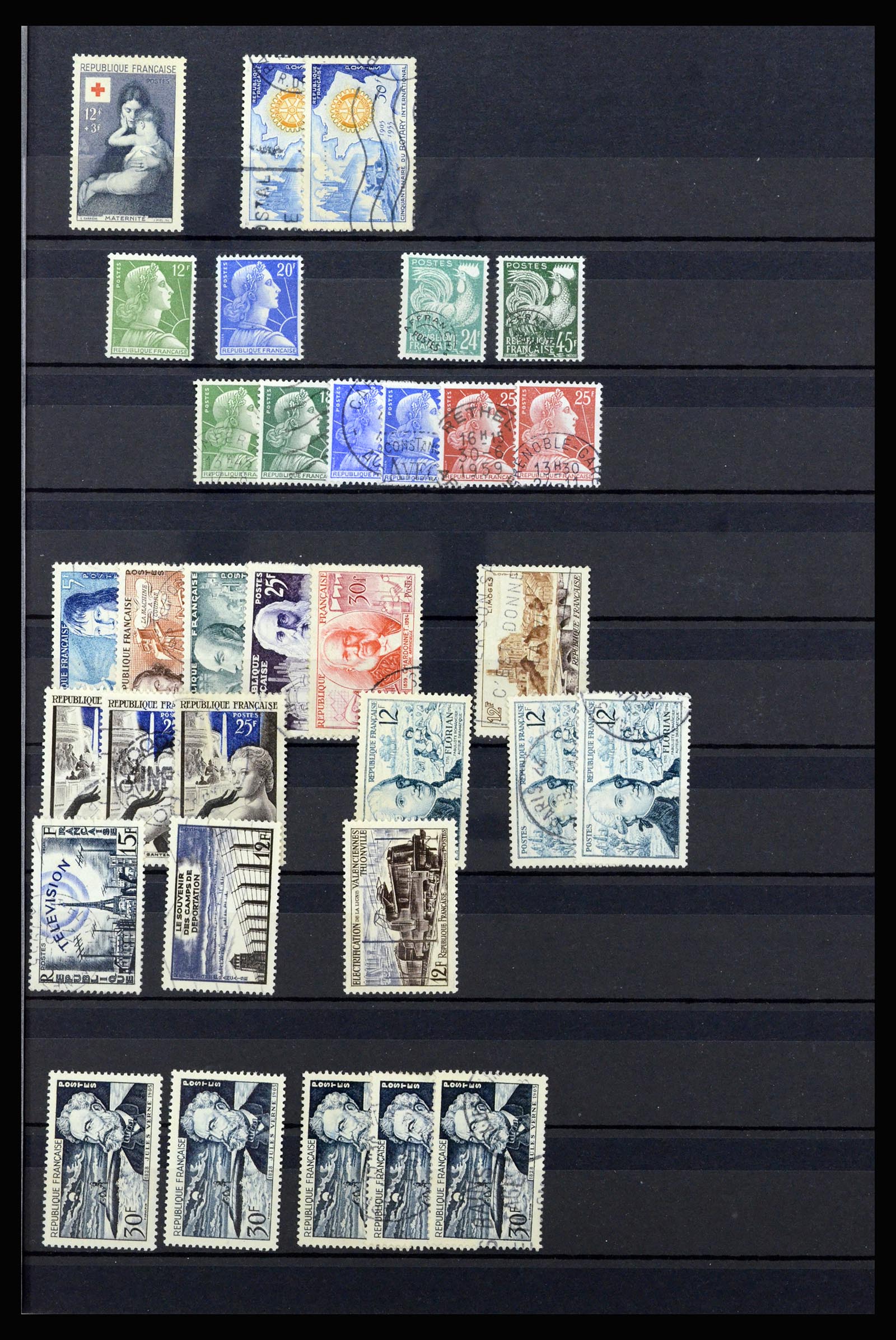 36619 056 - Stamp collection 36619 France 1945-1995.