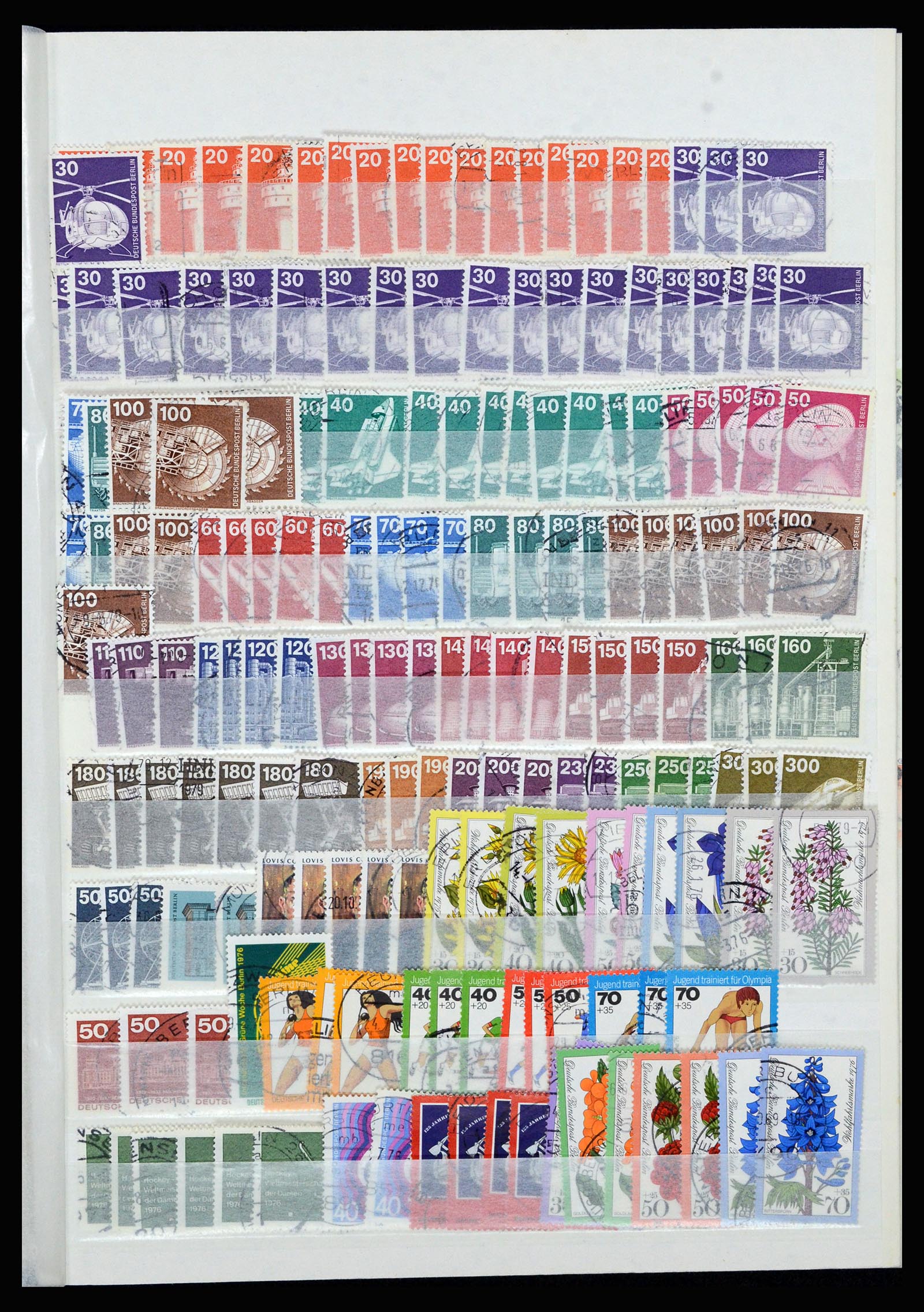 36628 019 - Postzegelverzameling 36628 Berlin 1948-1990.