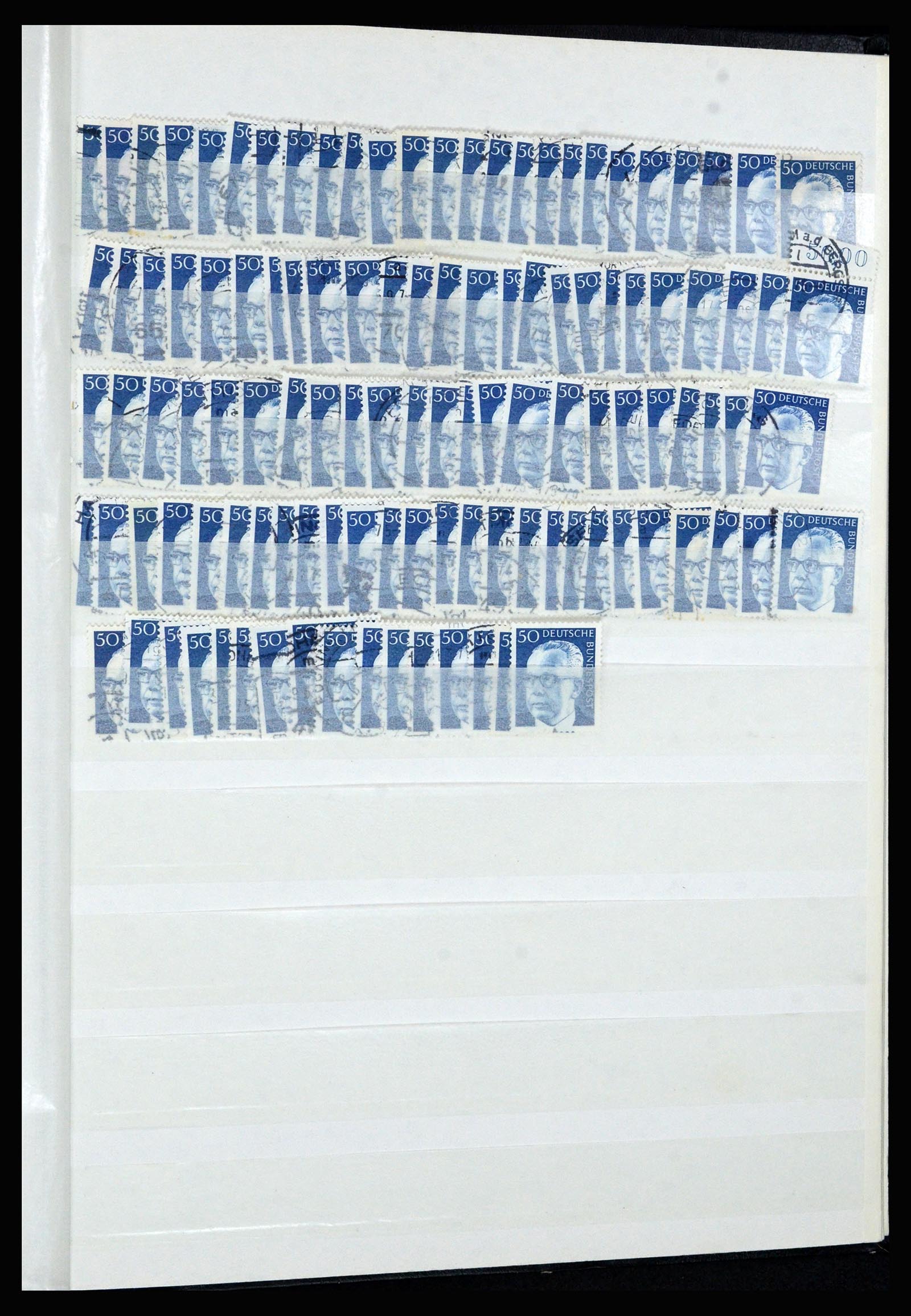 36628 040 - Stamp collection 36628 Berlijn 1948-1990.