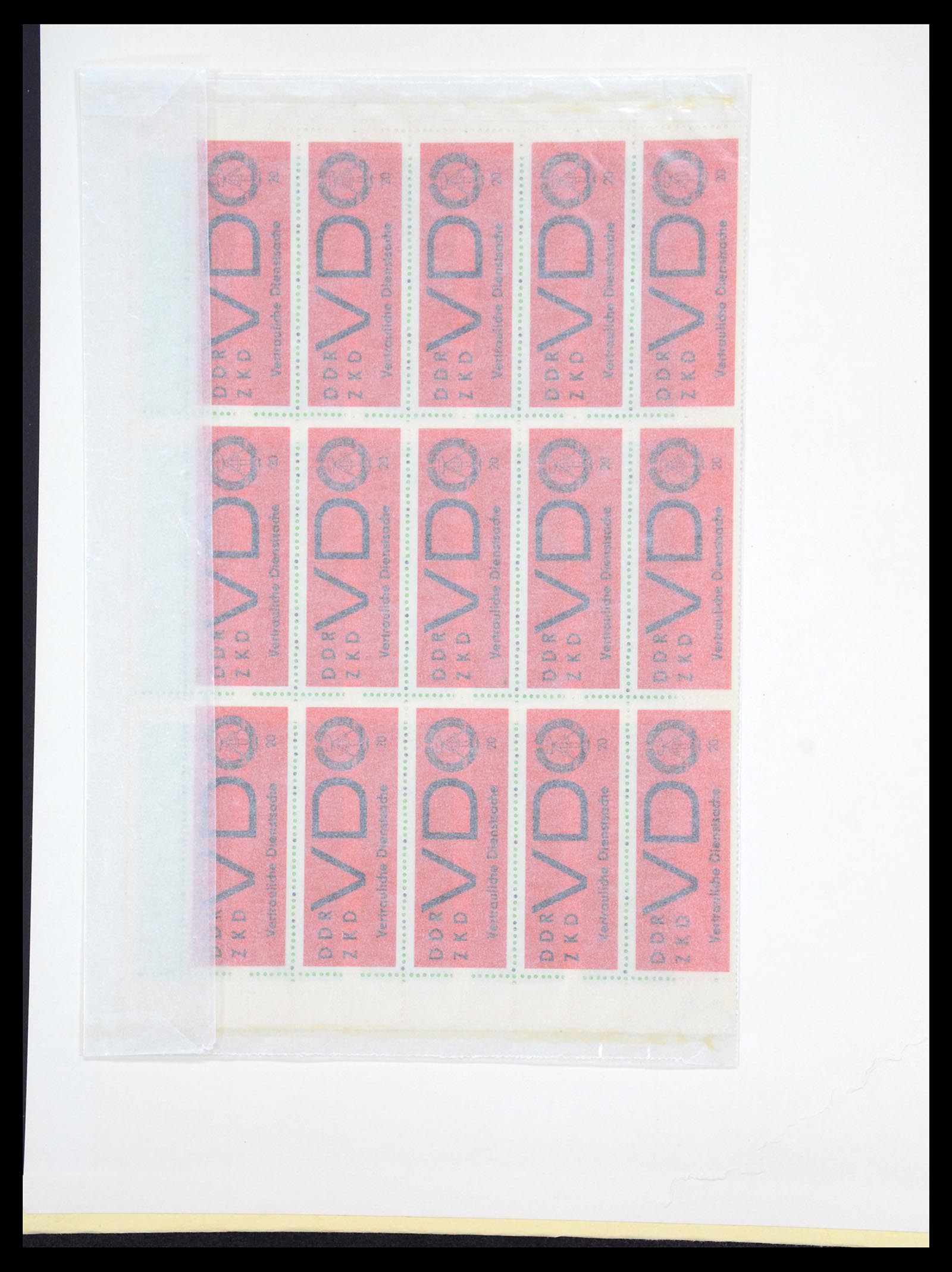 36641 132 - Postzegelverzameling 36641 GDR and Soviet Zone 1945-1964.
