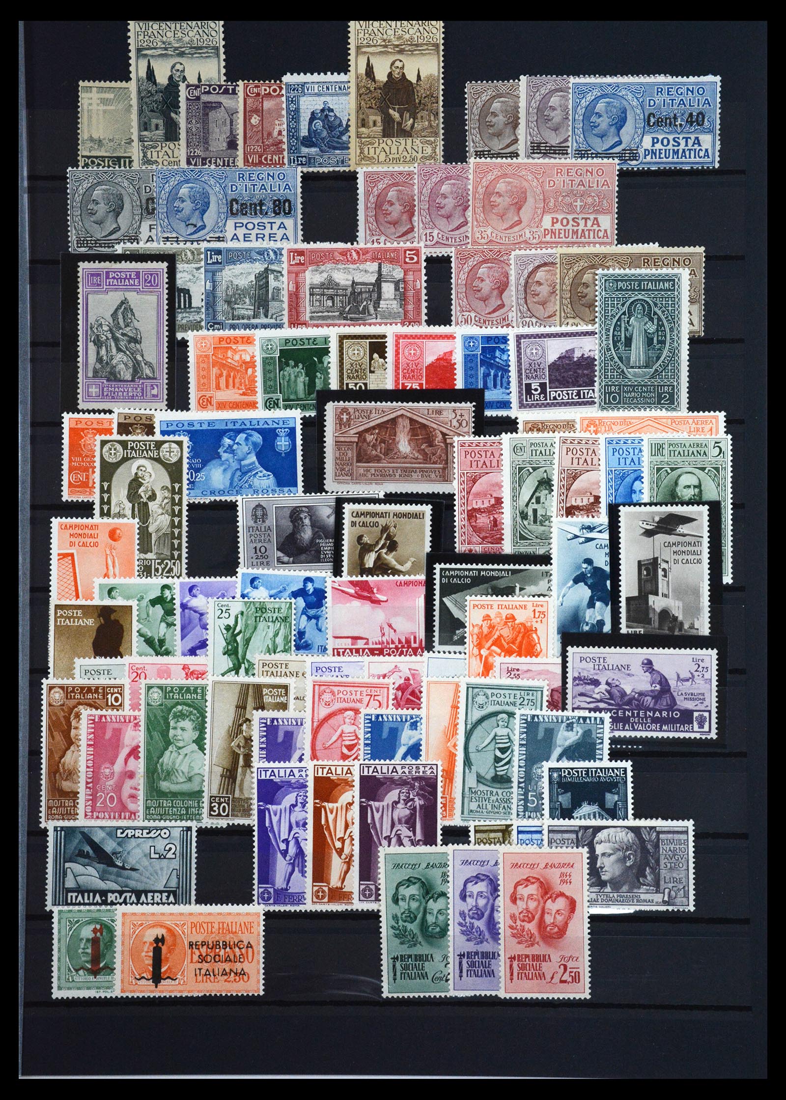 36663 003 - Postzegelverzameling 36663 Italië en gebieden 1861-1956.