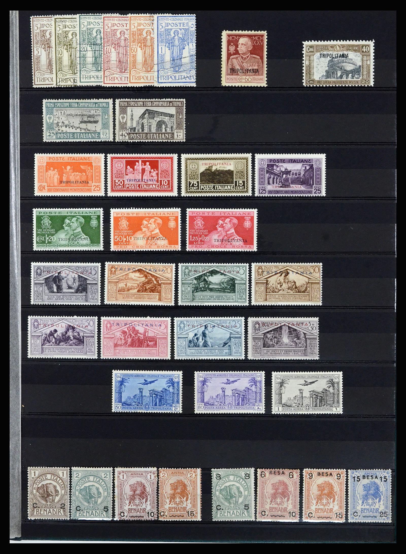36670 025 - Postzegelverzameling 36670 Italië en gebieden 1851-1950.