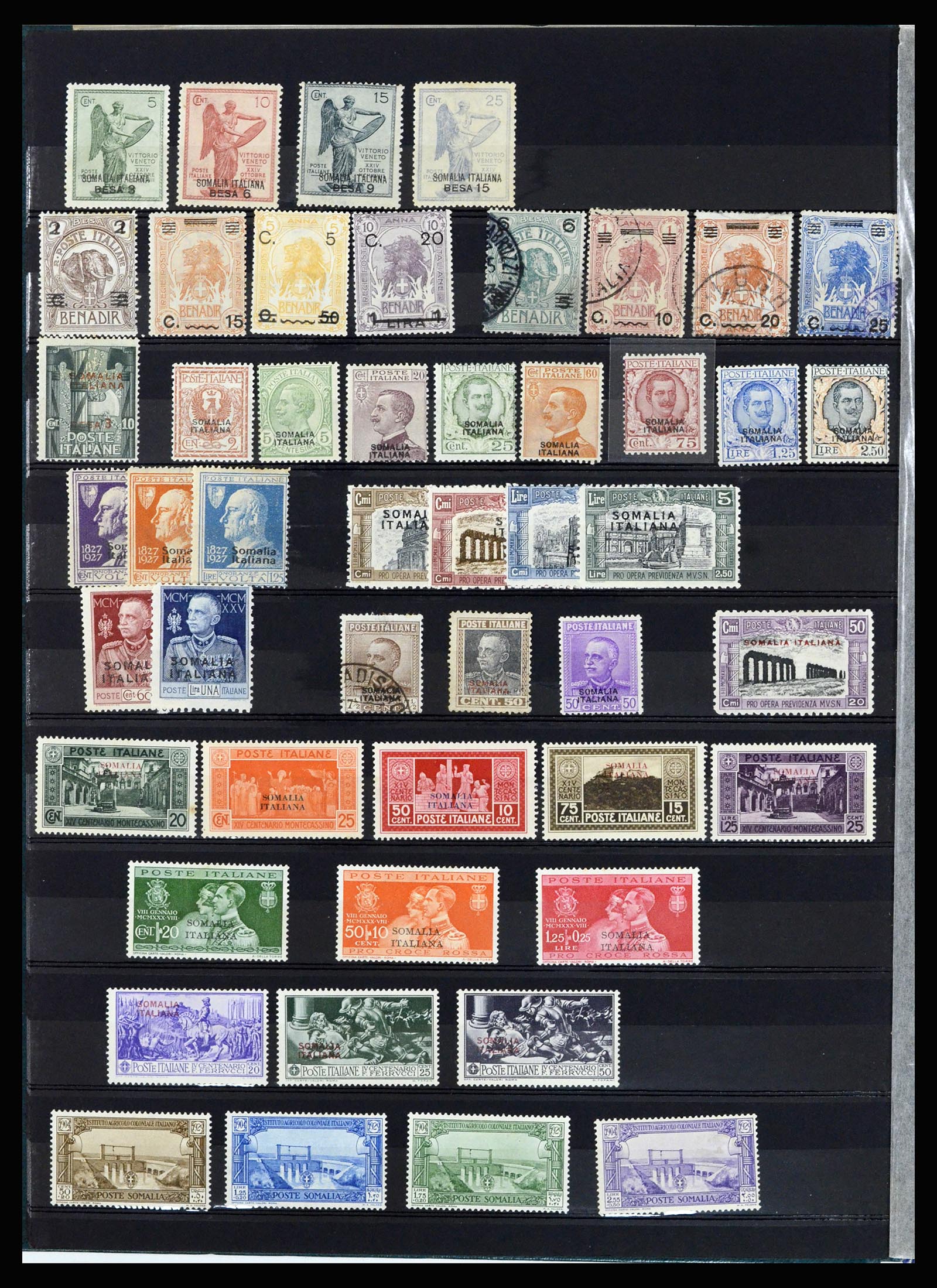 36670 026 - Stamp collection 36670 Italy and territories 1851-1950.