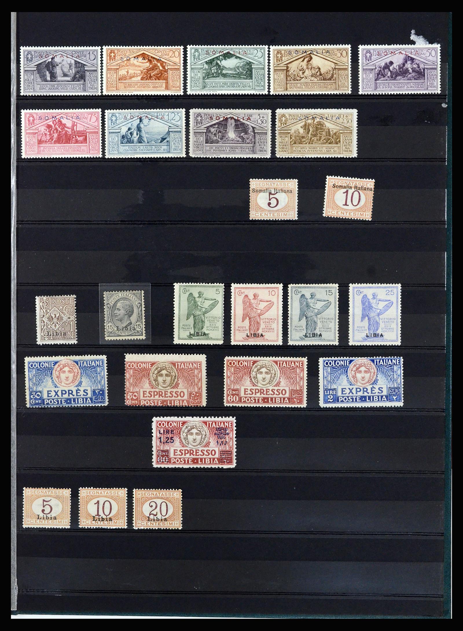 36670 027 - Postzegelverzameling 36670 Italië en gebieden 1851-1950.