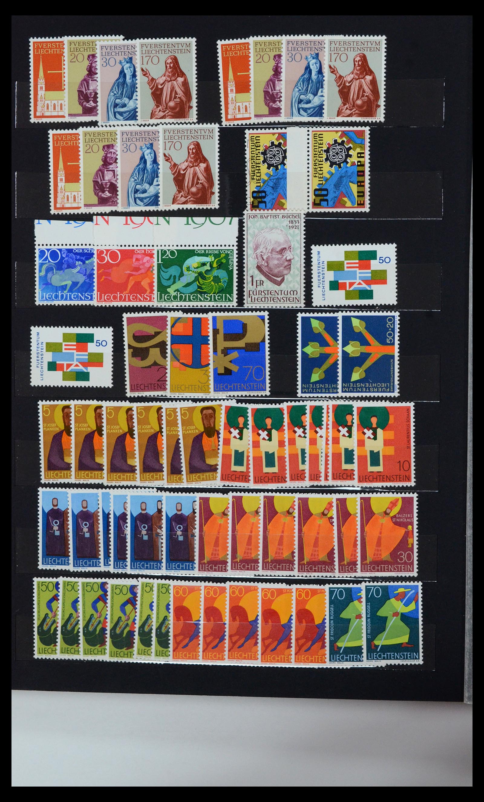 36697 010 - Stamp collection 36697 Liechtenstein 1912-1985.