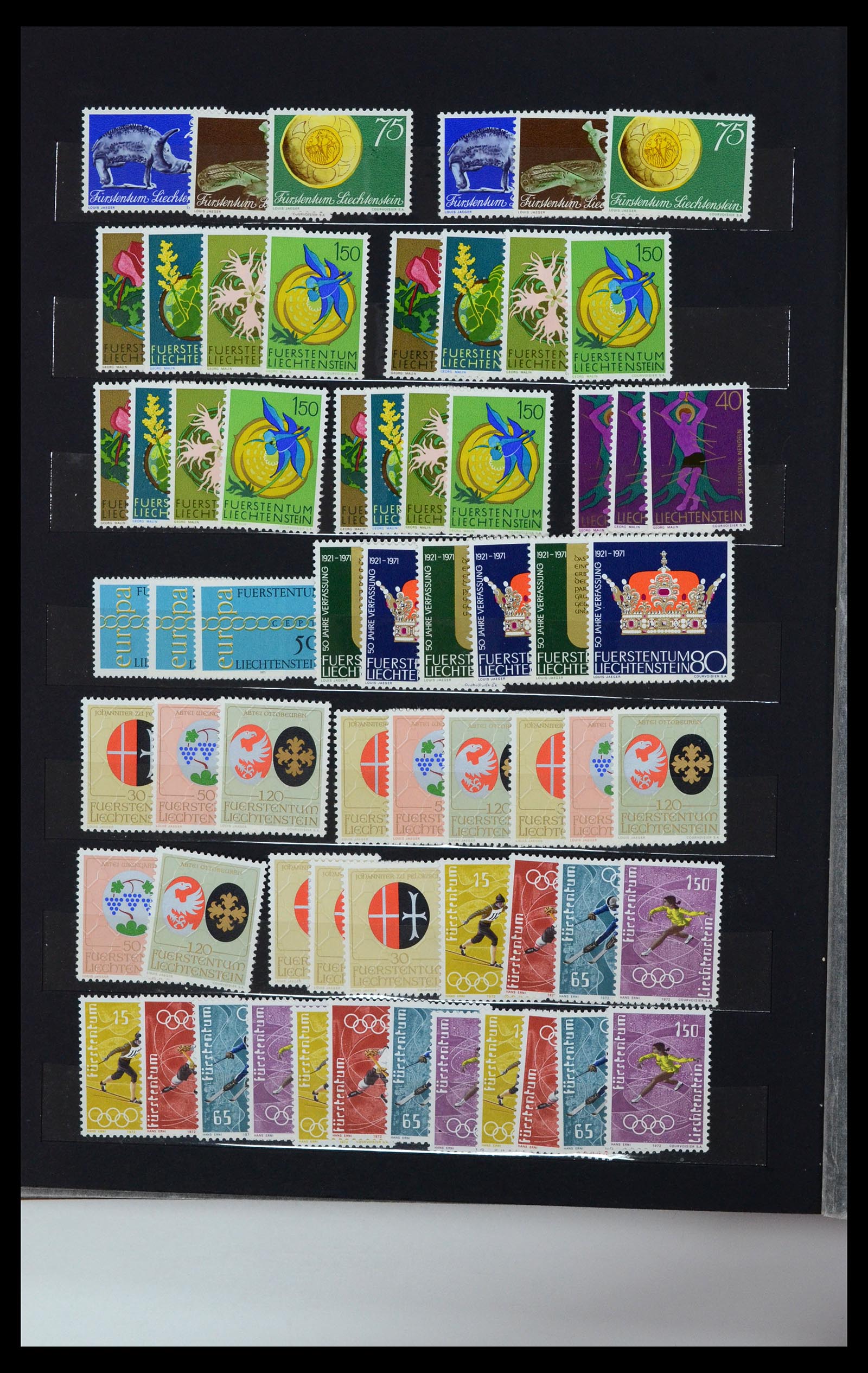 36697 014 - Stamp collection 36697 Liechtenstein 1912-1985.