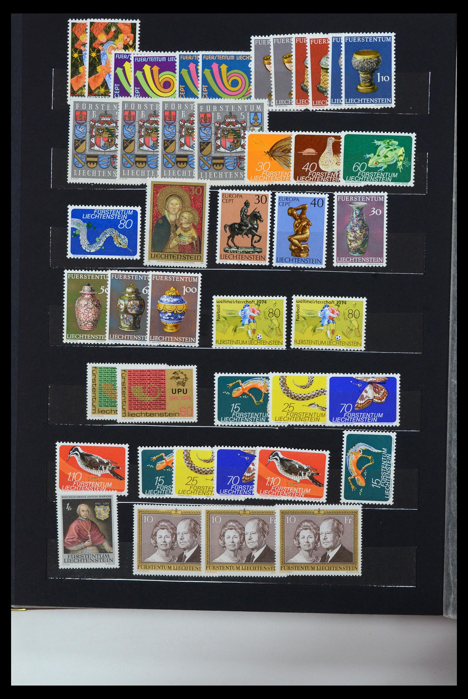 36697 016 - Stamp collection 36697 Liechtenstein 1912-1985.