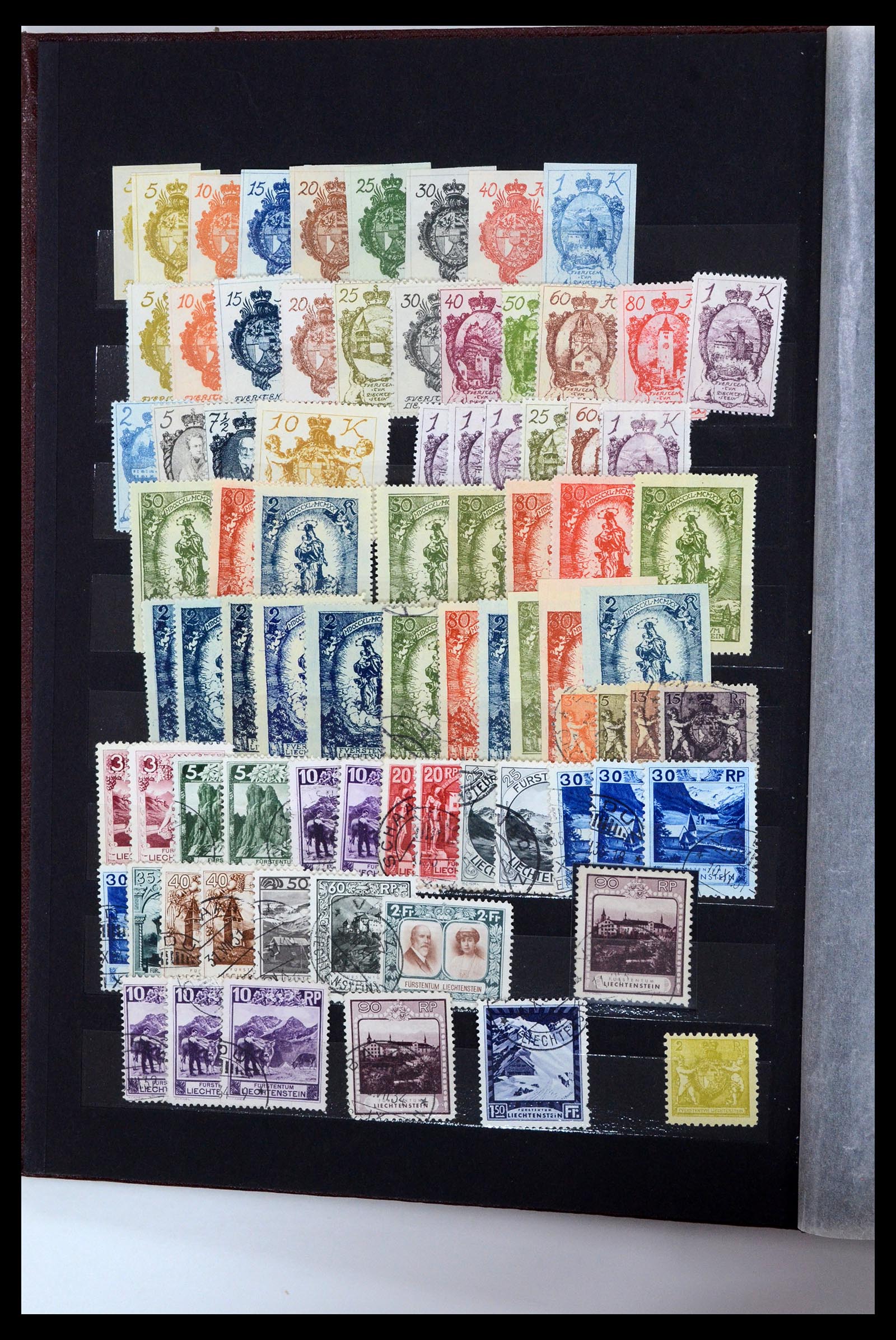 36697 021 - Stamp collection 36697 Liechtenstein 1912-1985.