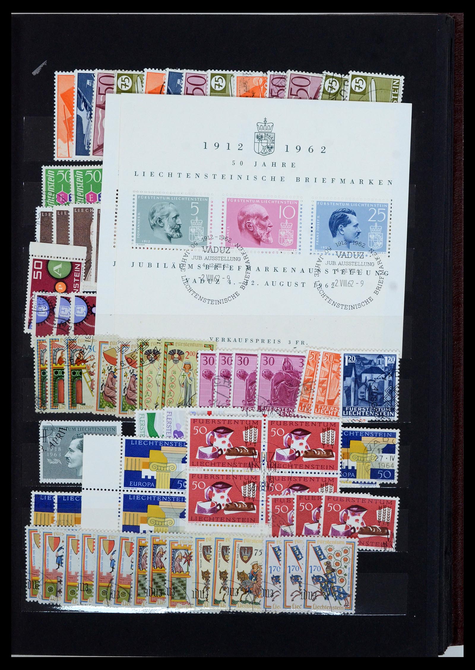 36697 028 - Stamp collection 36697 Liechtenstein 1912-1985.