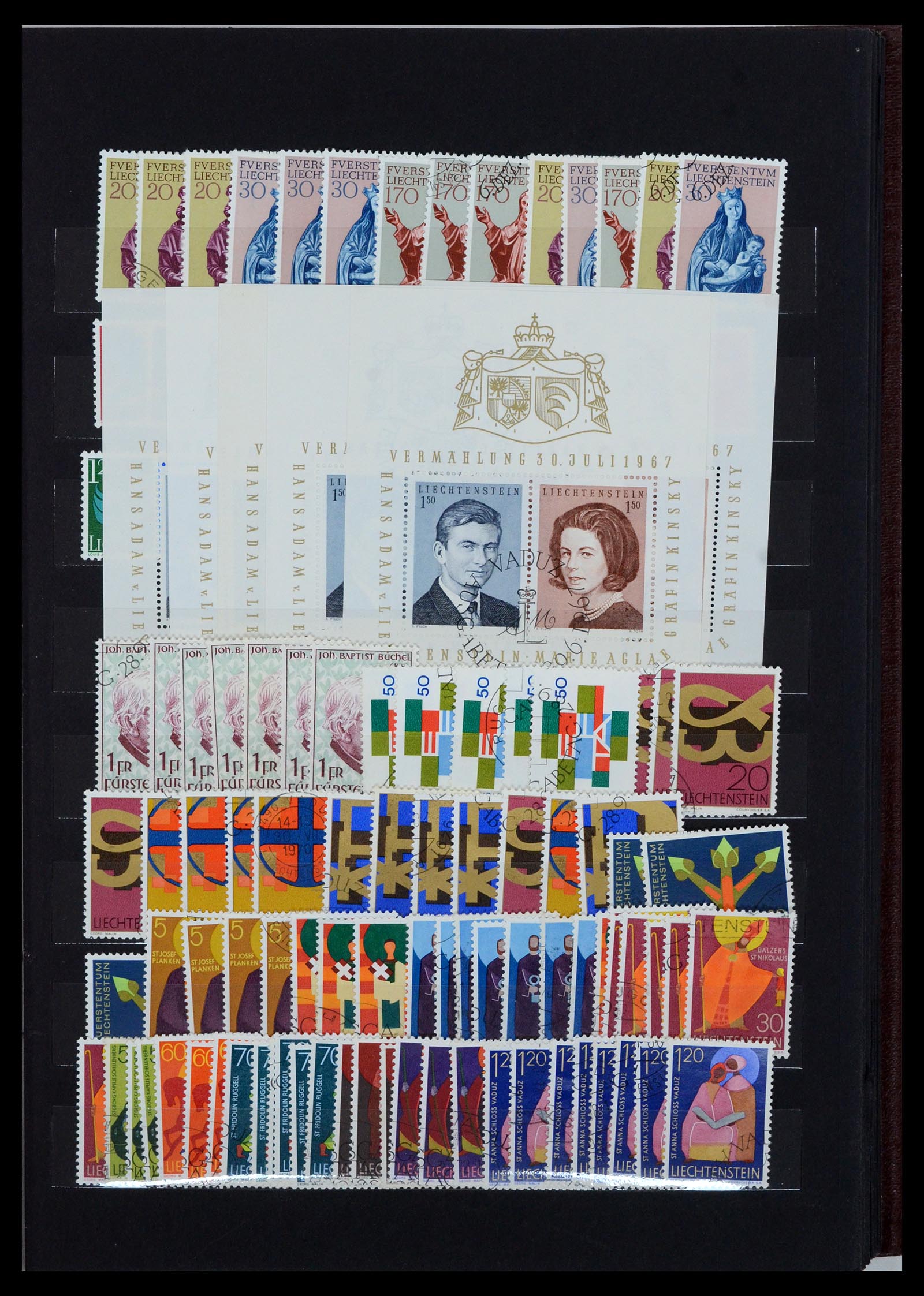 36697 029 - Postzegelverzameling 36697 Liechtenstein 1912-1985.