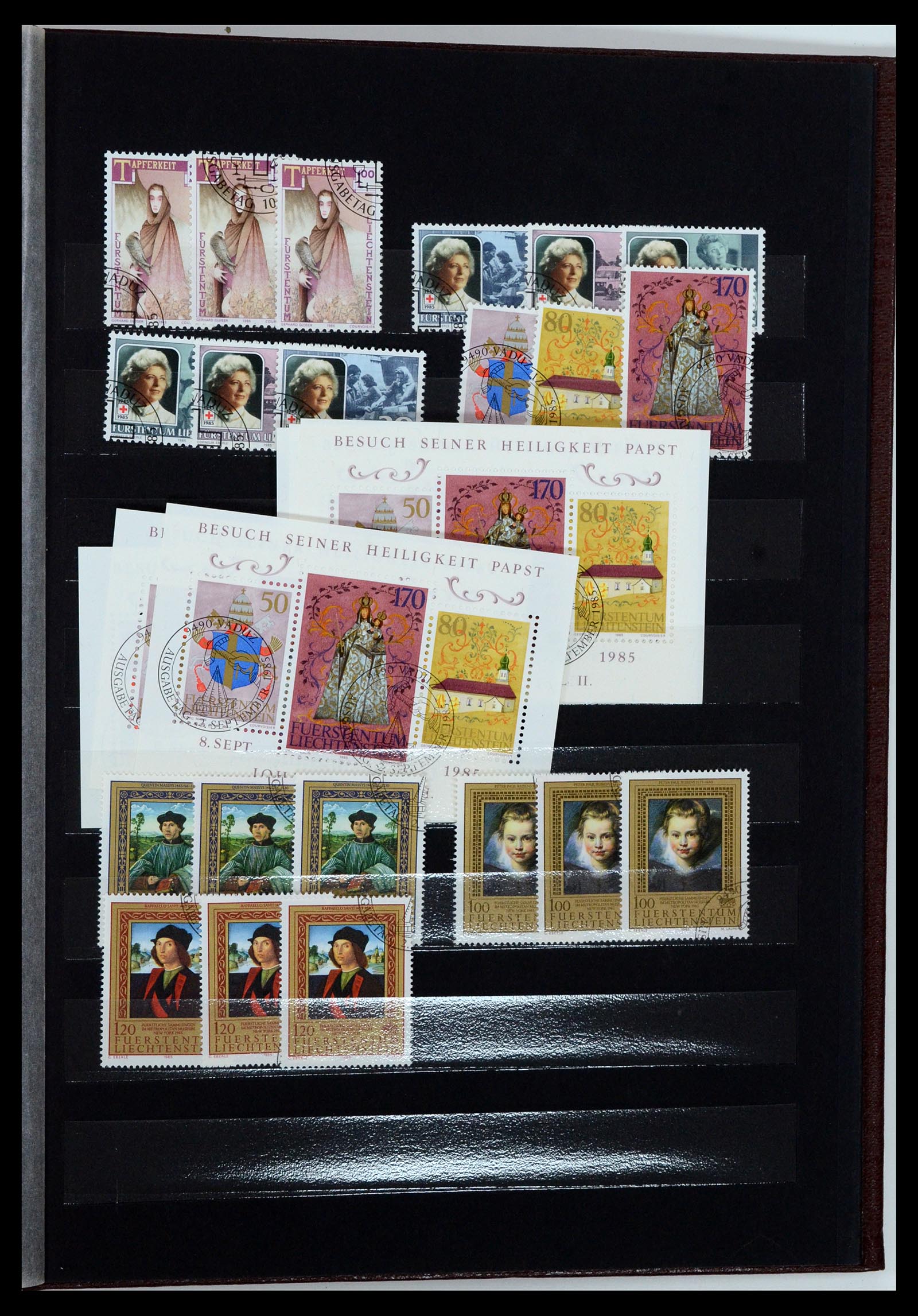 36697 042 - Postzegelverzameling 36697 Liechtenstein 1912-1985.