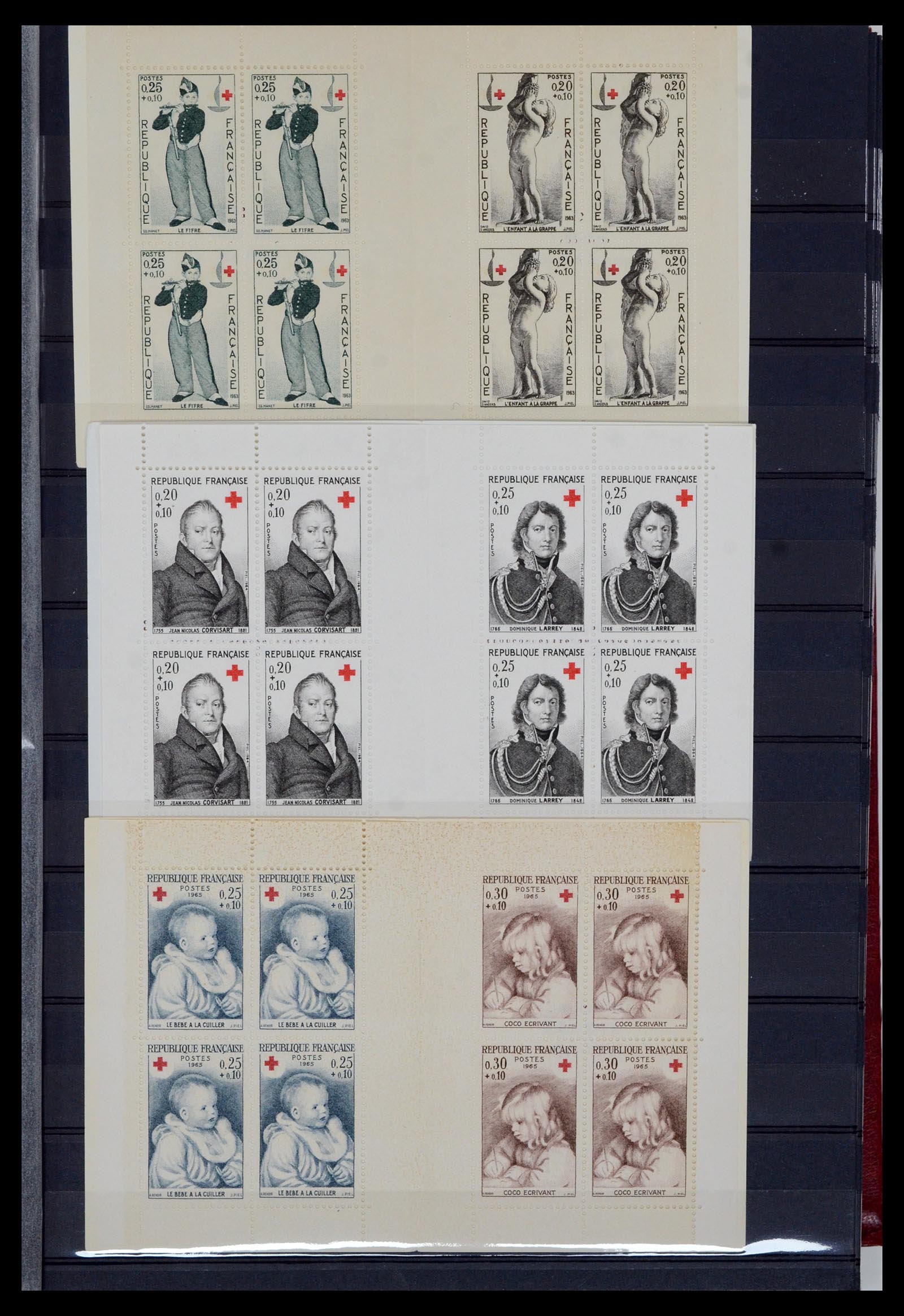 36728 005 - Postzegelverzameling 36728 Frankrijk postzegelboekjes 1952-2011.