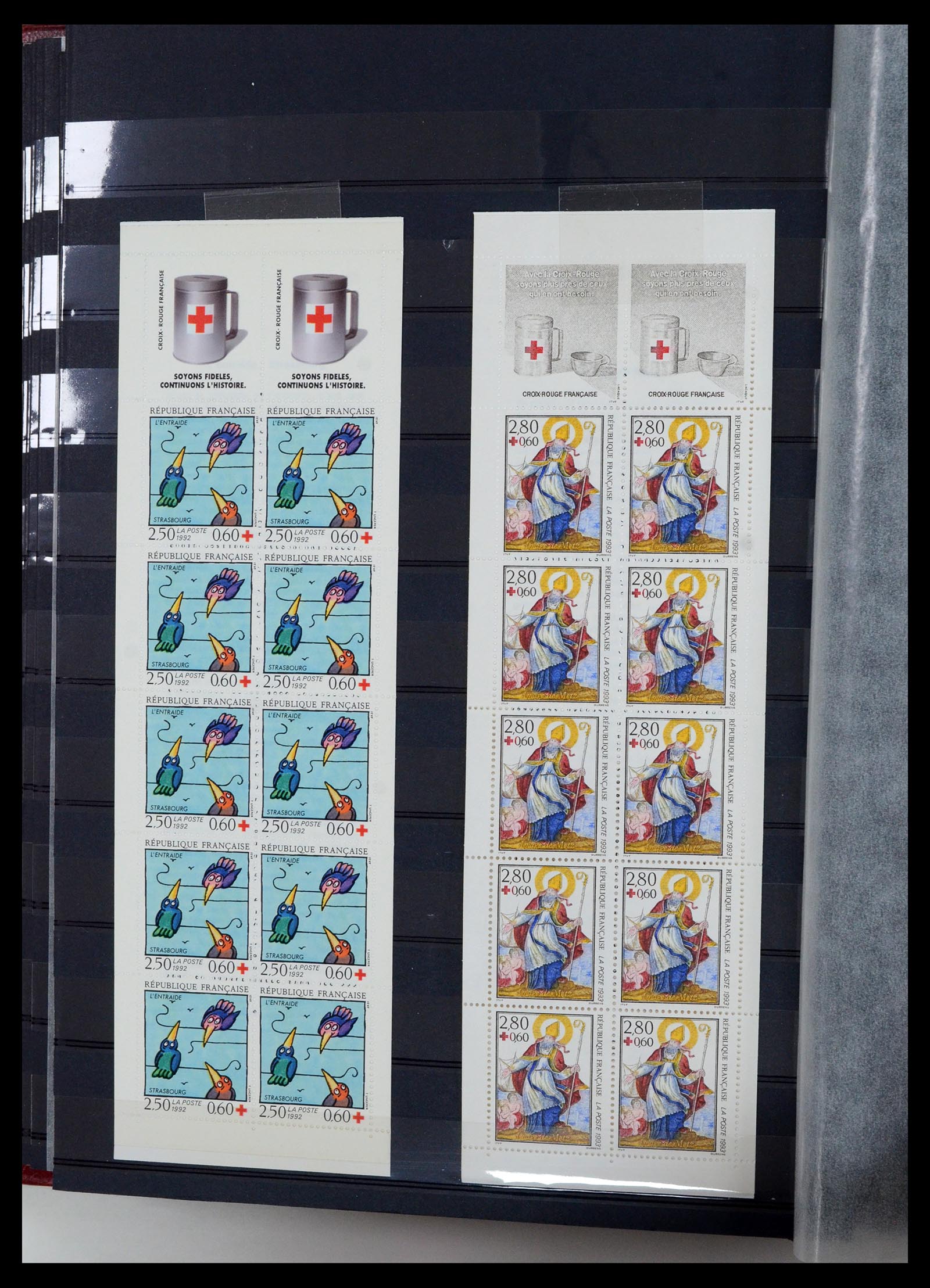 36728 016 - Postzegelverzameling 36728 Frankrijk postzegelboekjes 1952-2011.
