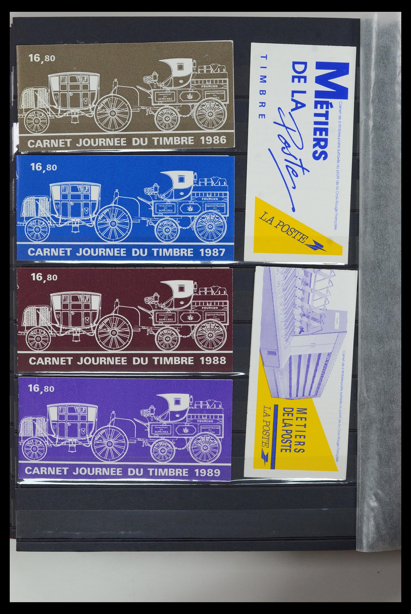 36728 026 - Postzegelverzameling 36728 Frankrijk postzegelboekjes 1952-2011.