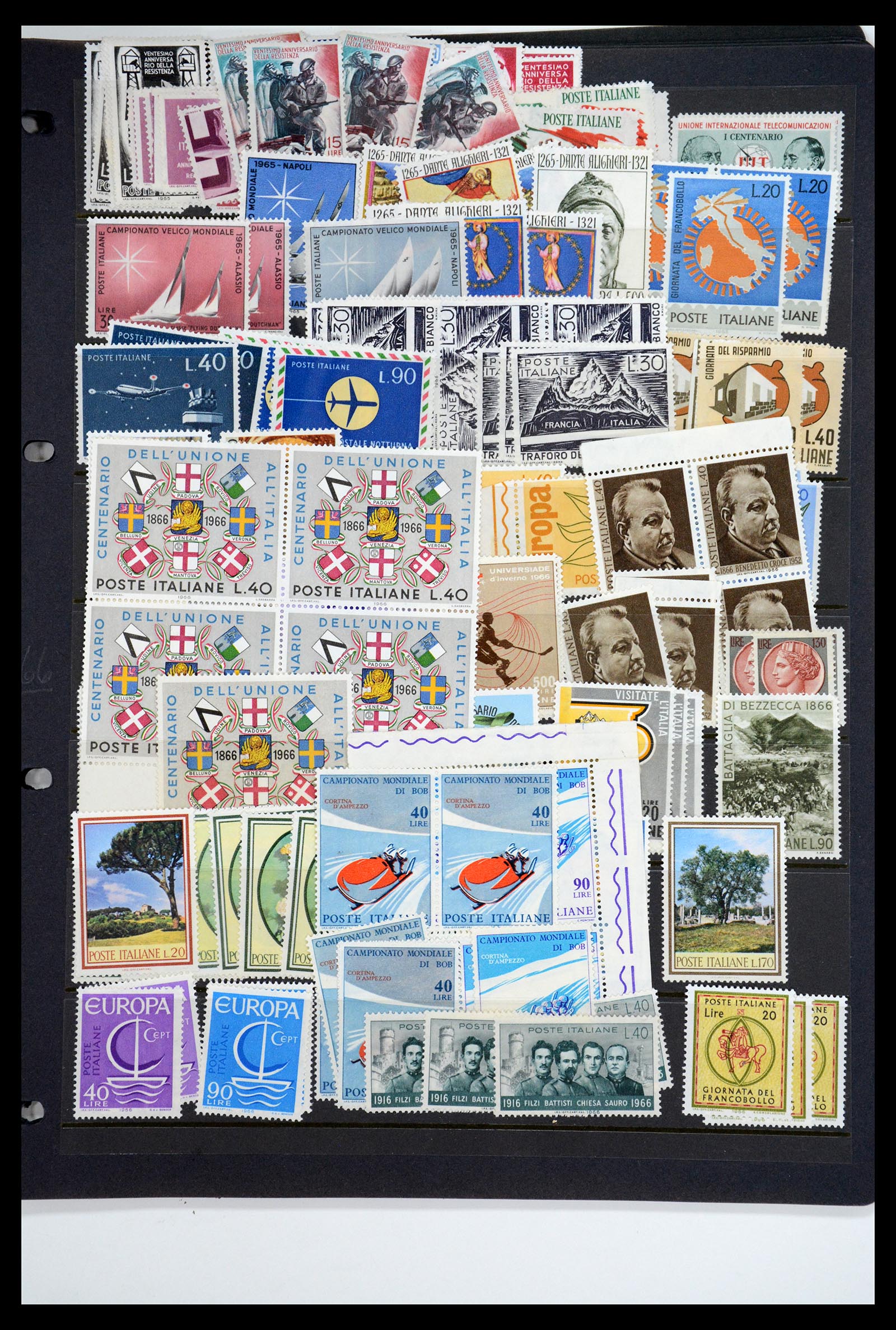 36760 028 - Postzegelverzameling 36760 Italië 1861-1970