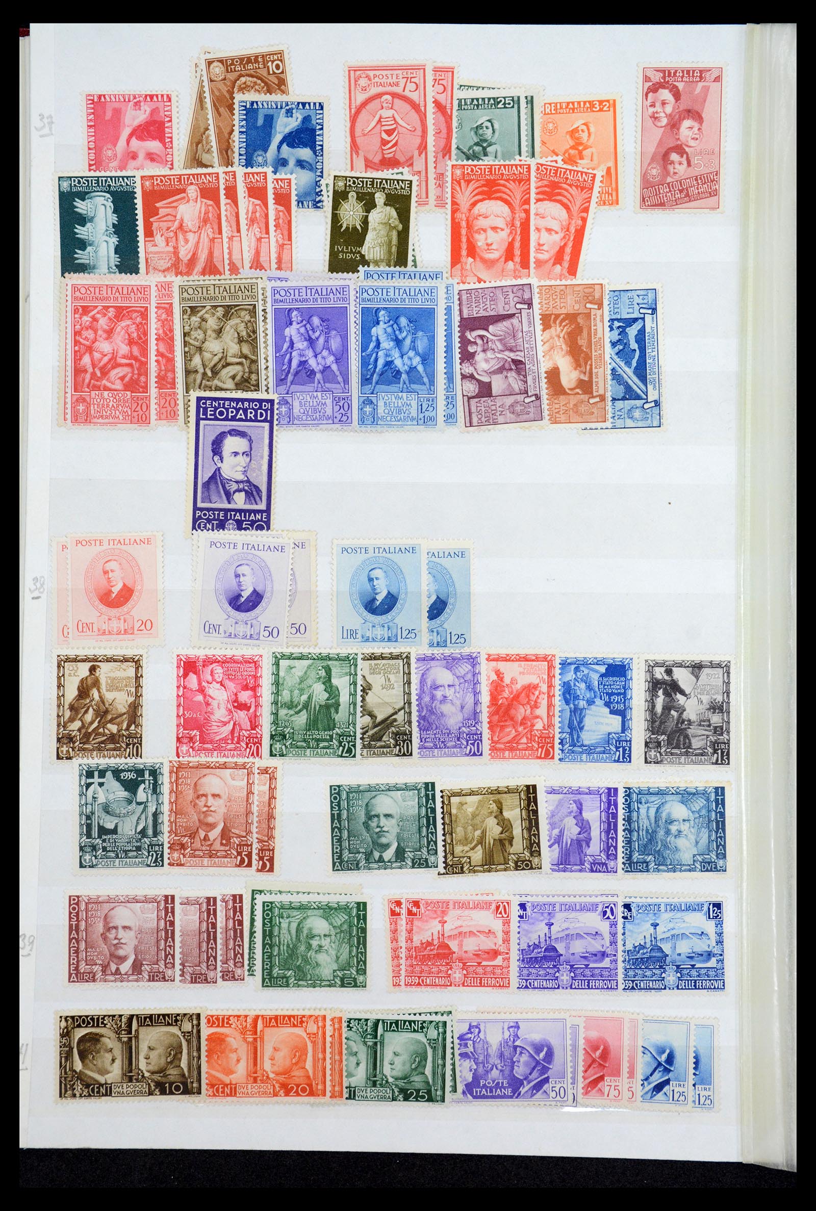 36760 053 - Postzegelverzameling 36760 Italië 1861-1970