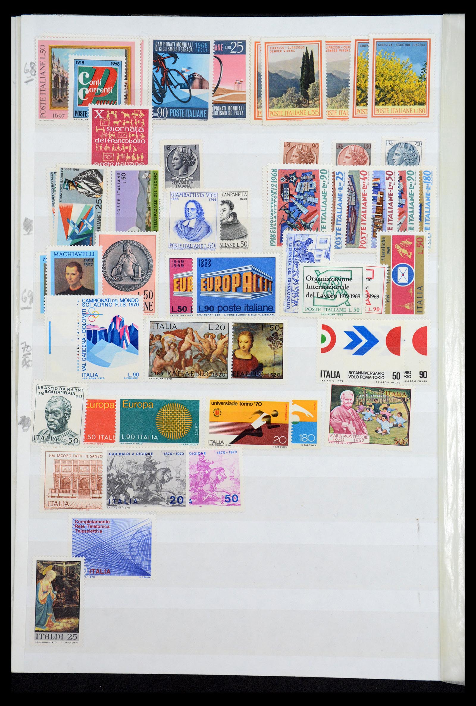 36760 057 - Postzegelverzameling 36760 Italië 1861-1970