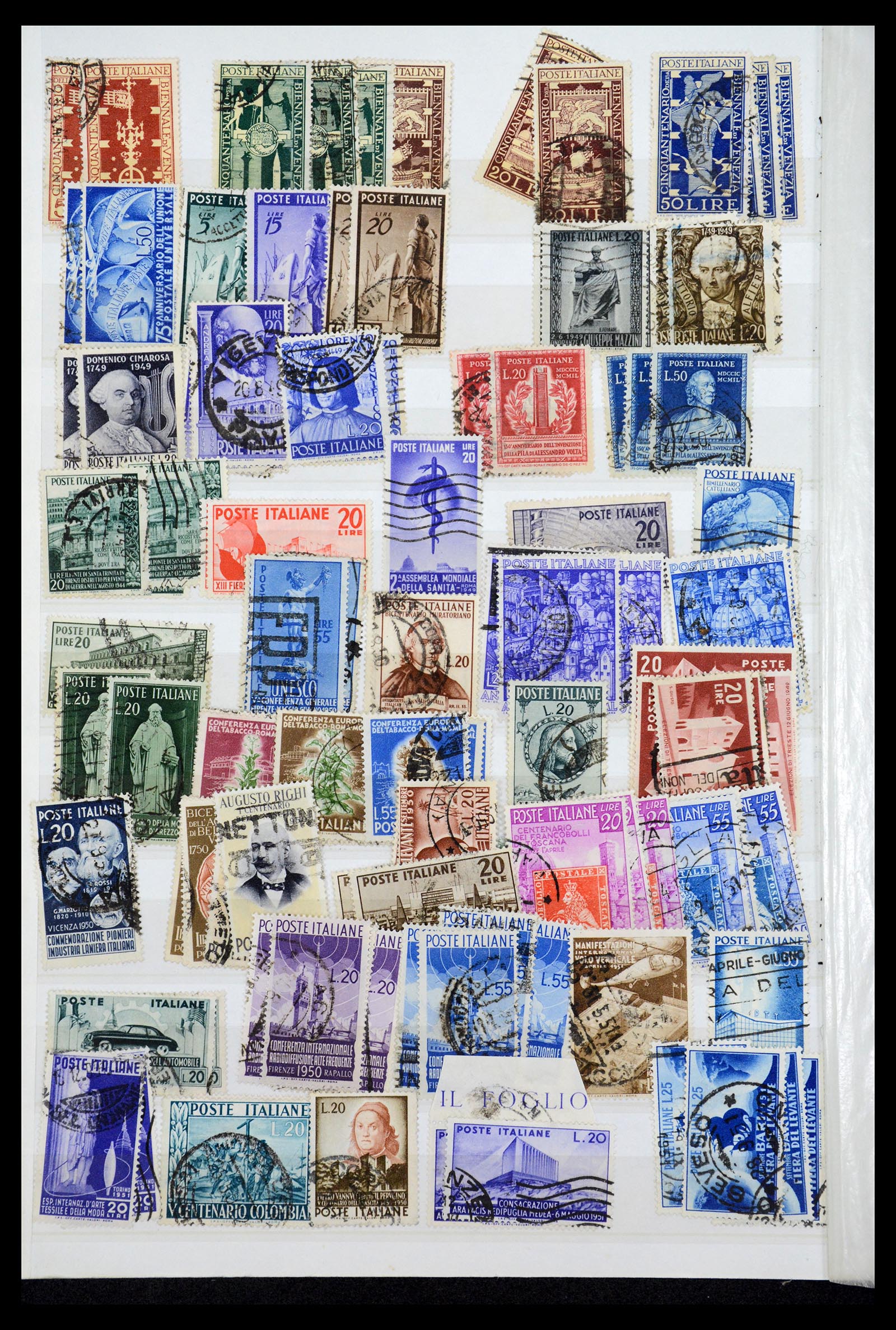 36760 101 - Stamp collection 36760 Italy 1861-1970.