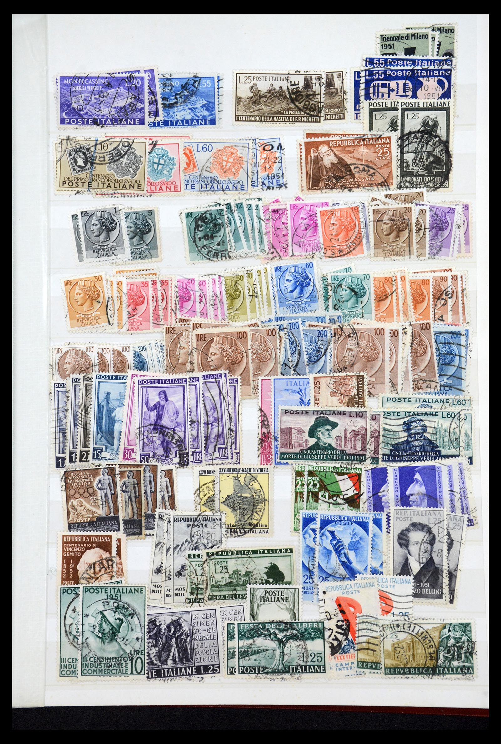 36760 102 - Stamp collection 36760 Italy 1861-1970.