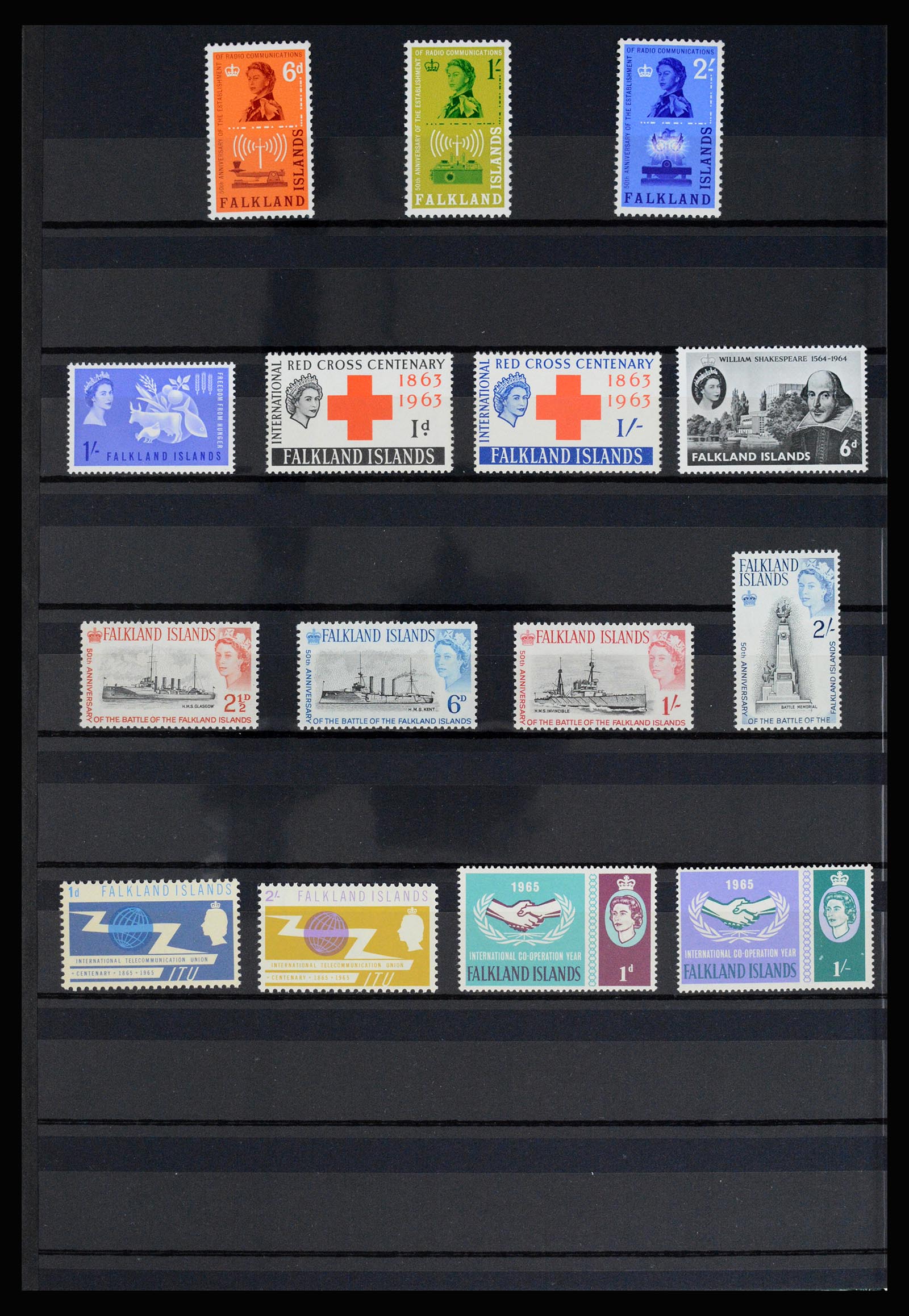 36784 006 - Postzegelverzameling 36784 Falkland Eilanden 1895-1997.