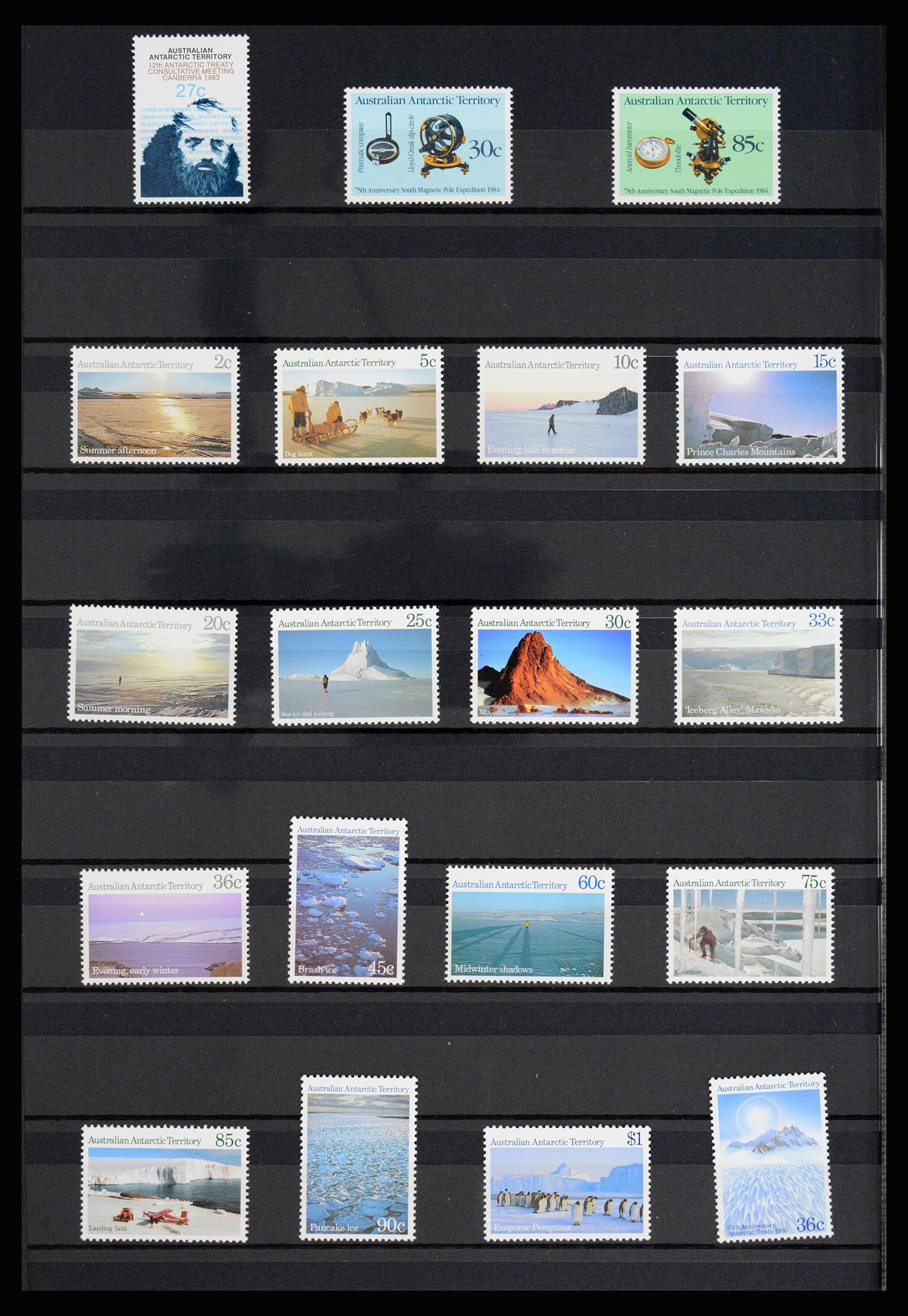 36784 084 - Postzegelverzameling 36784 Falkland Eilanden 1895-1997.
