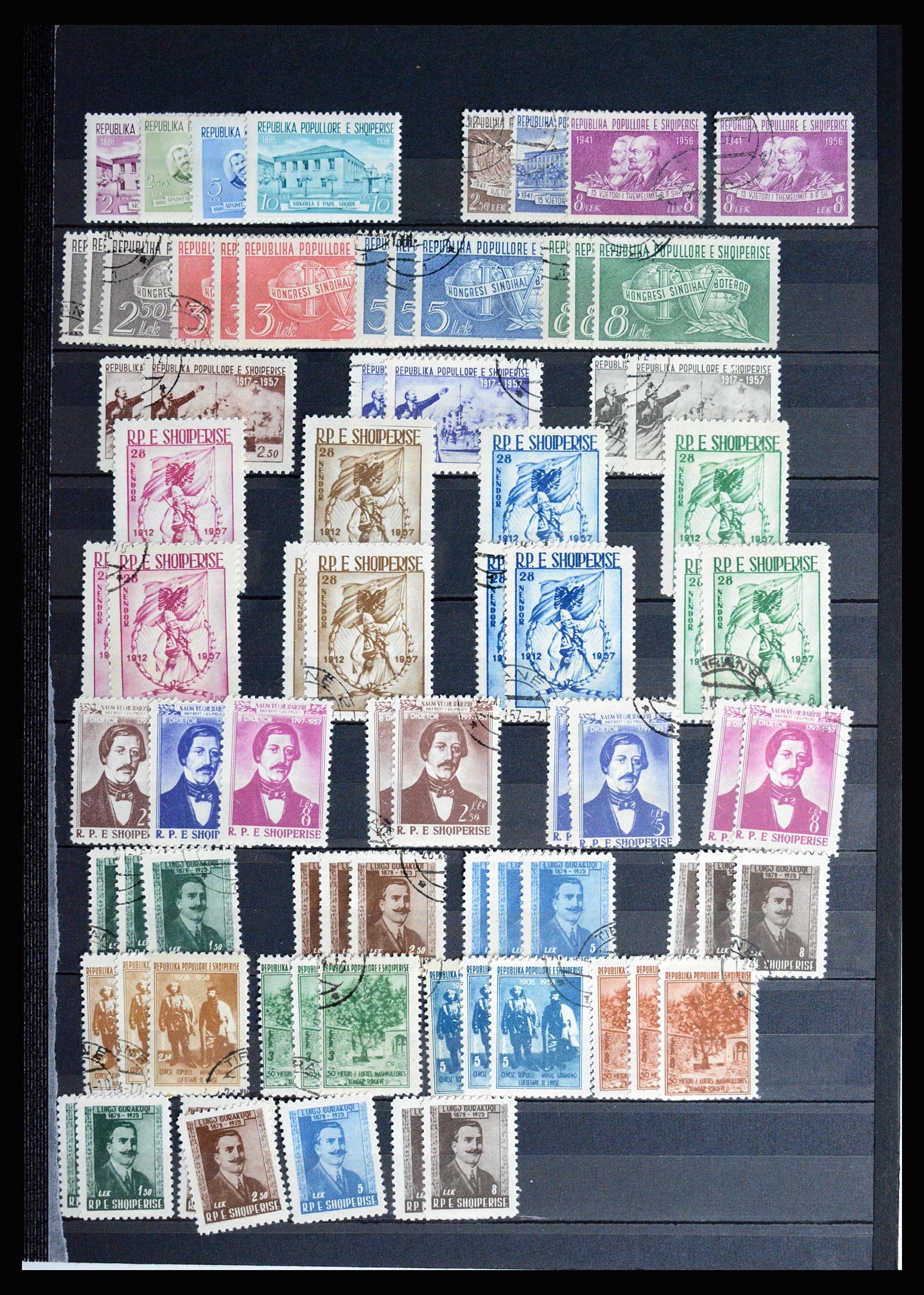 36824 005 - Postzegelverzameling 36824 Albanië 1913-2003.