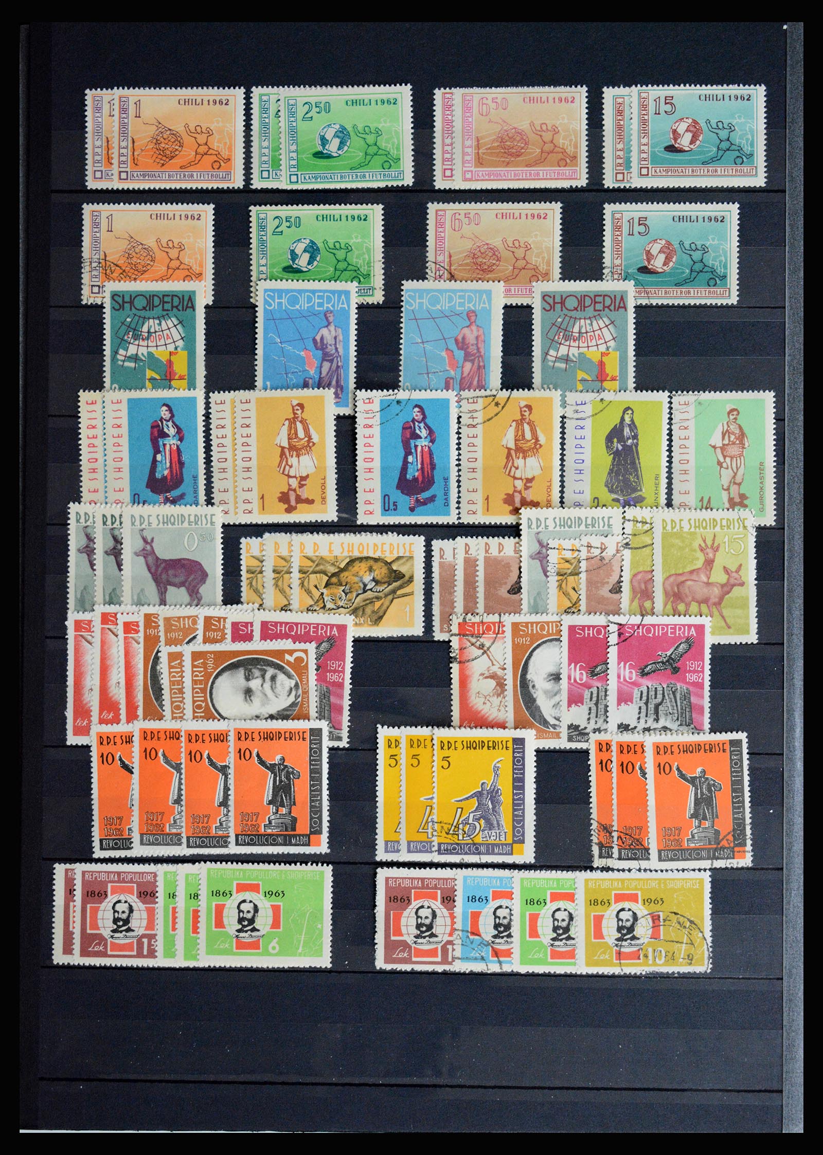 36824 010 - Postzegelverzameling 36824 Albanië 1913-2003.