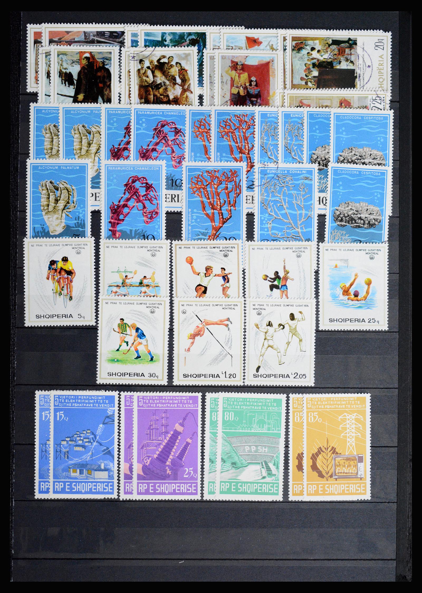 36824 047 - Postzegelverzameling 36824 Albanië 1913-2003.