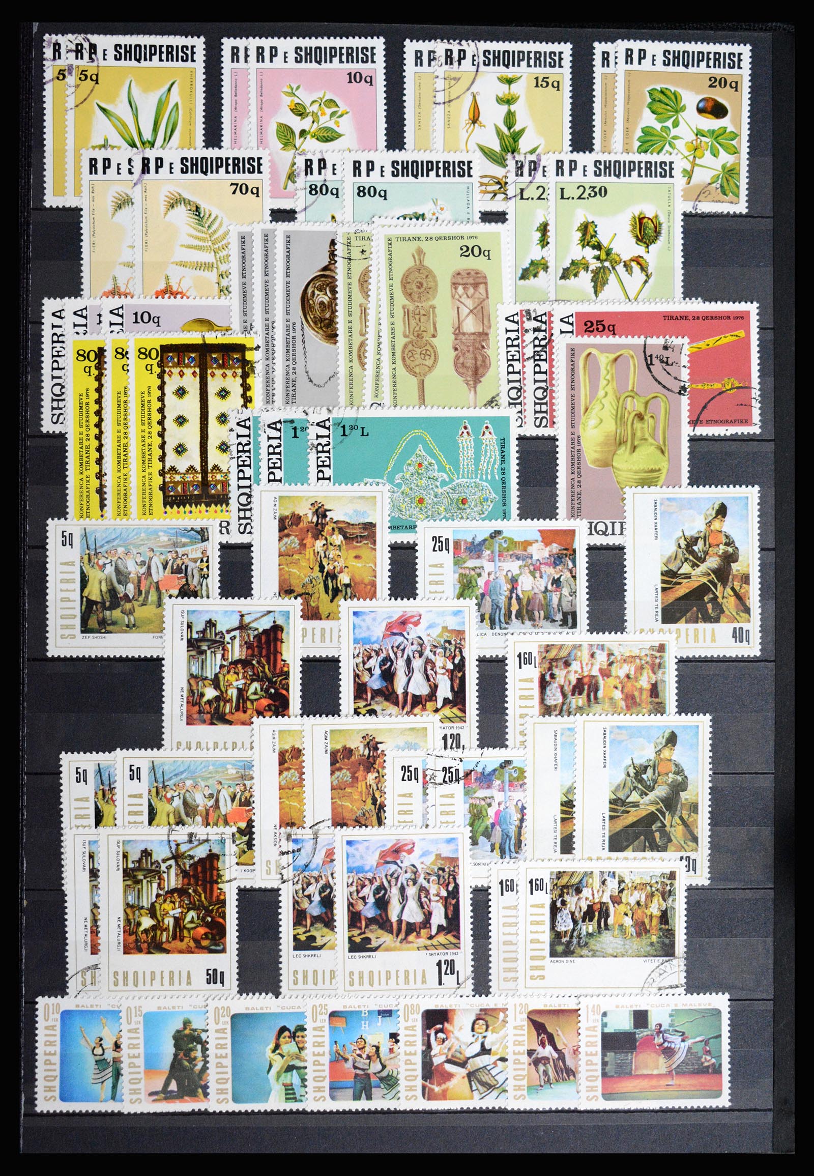 36824 049 - Postzegelverzameling 36824 Albanië 1913-2003.