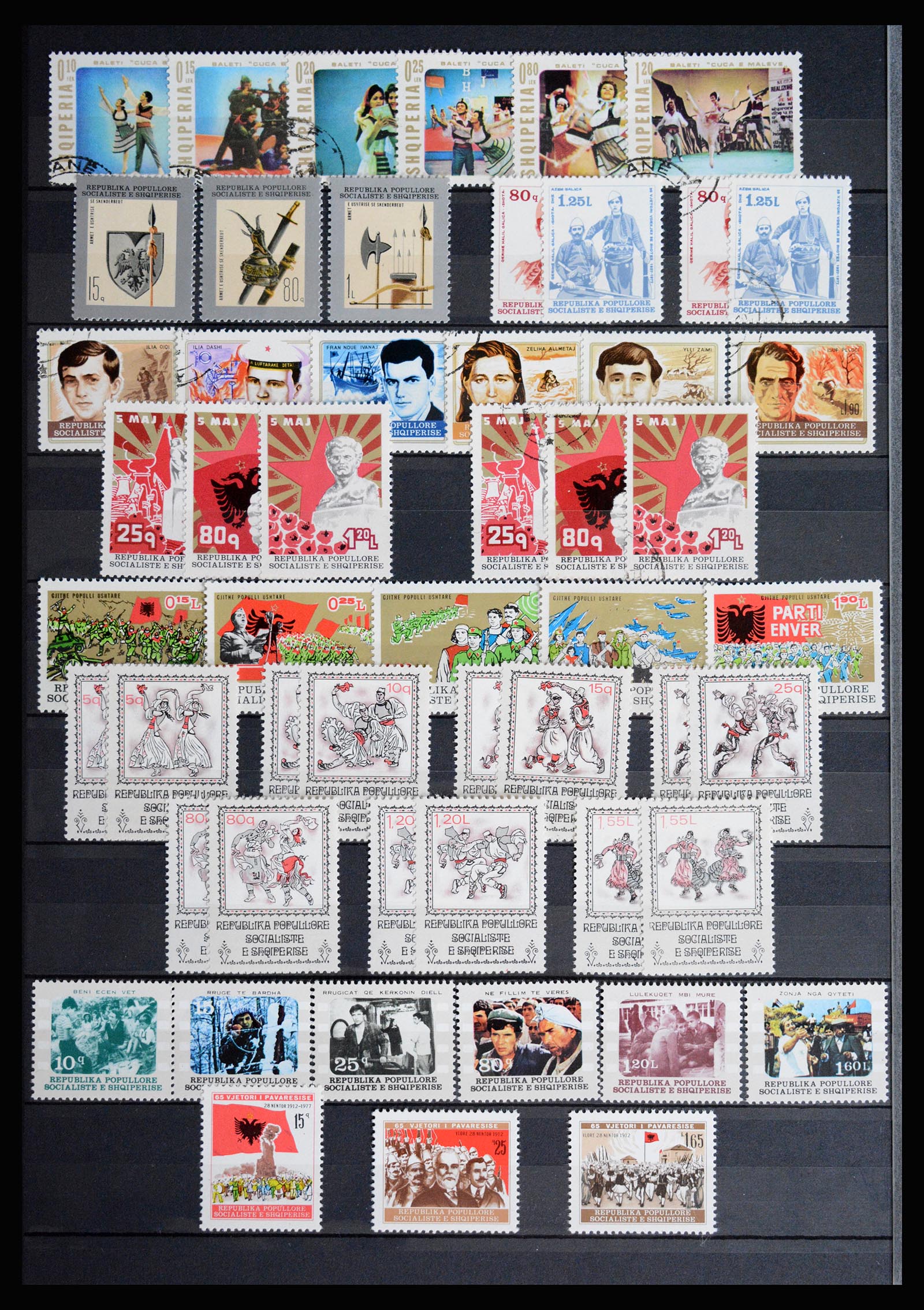 36824 050 - Postzegelverzameling 36824 Albanië 1913-2003.