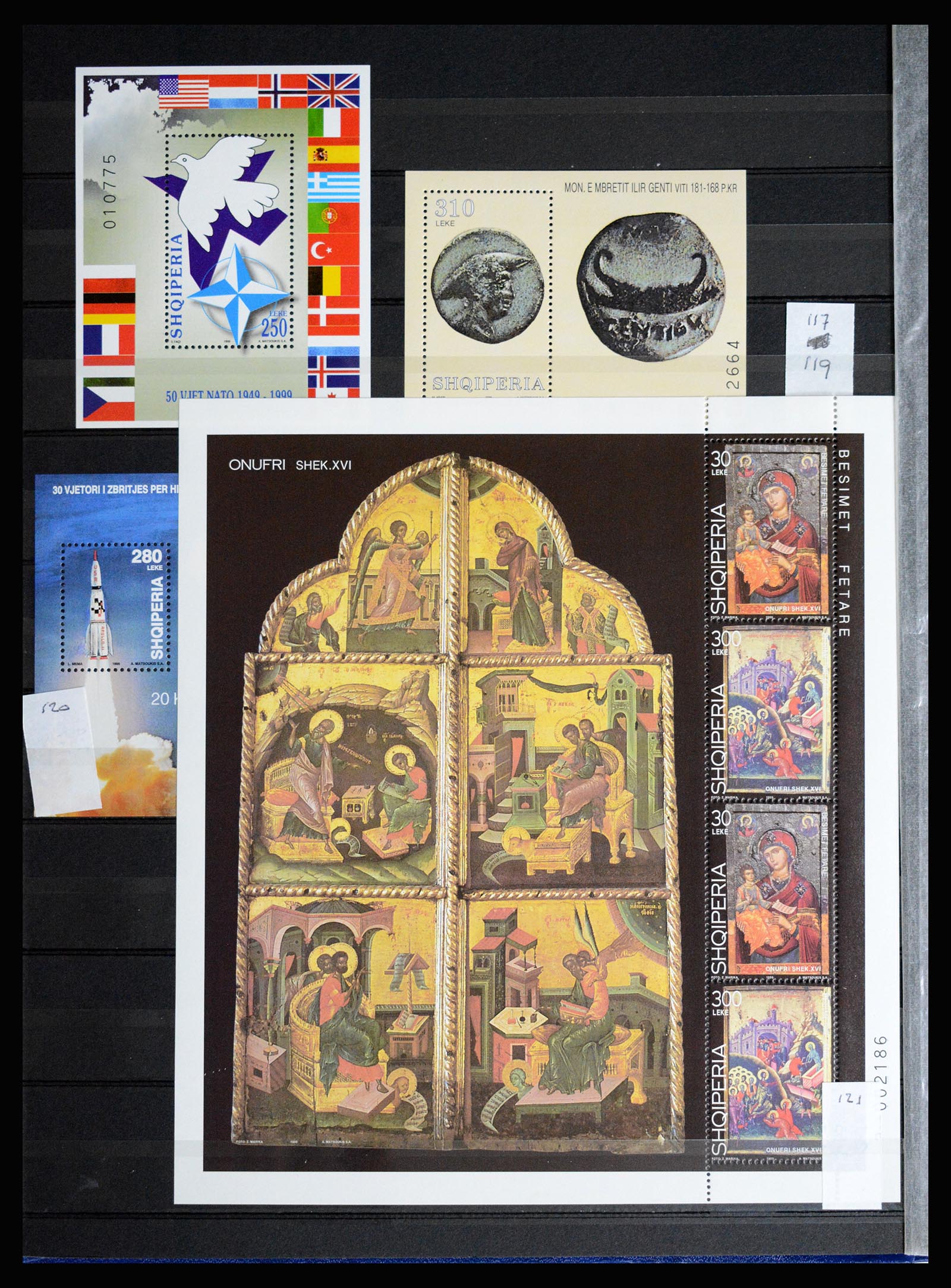 36824 073 - Postzegelverzameling 36824 Albanië 1913-2003.