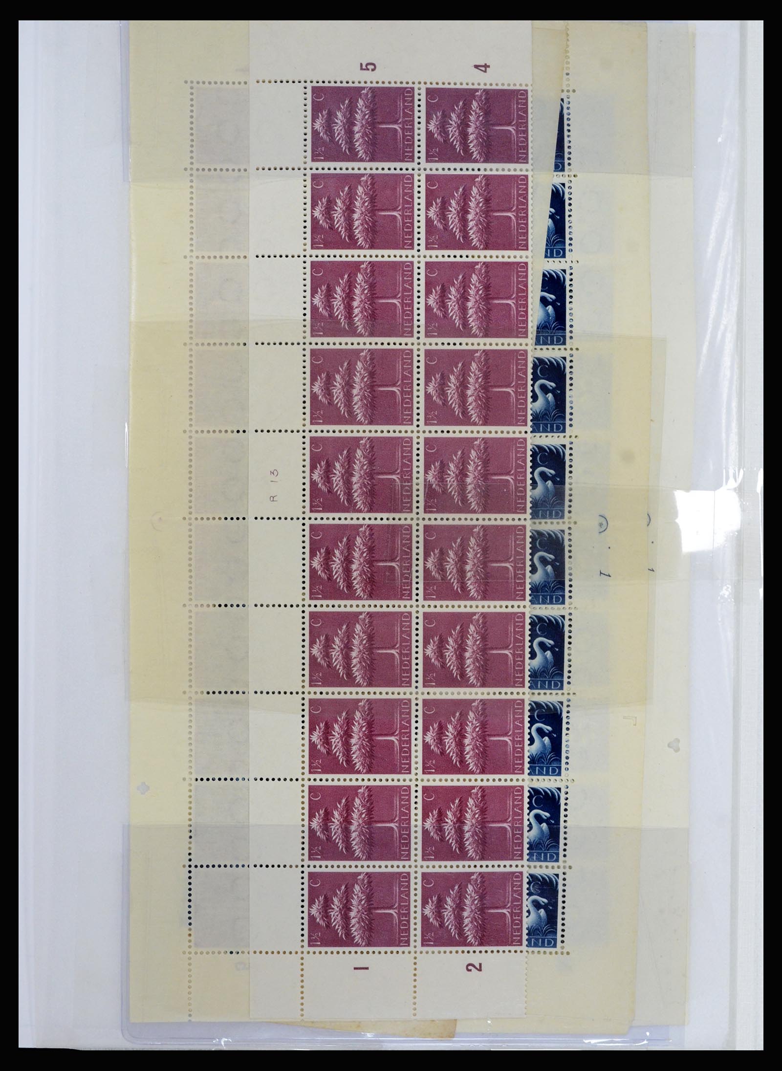 36838 025 - Stamp collection 36838 Netherlands sheet margin specialties 1906-1948.