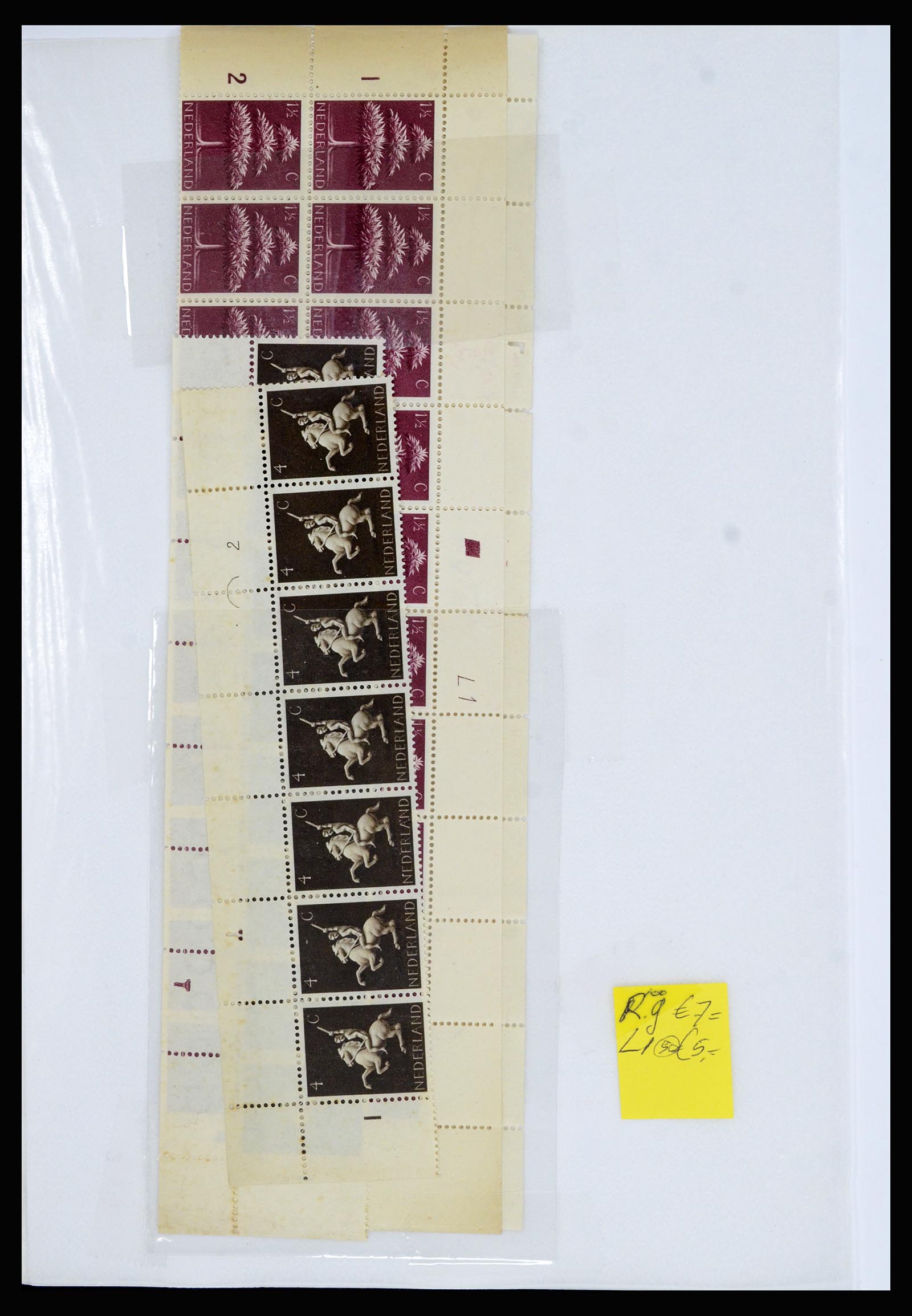36838 026 - Stamp collection 36838 Netherlands sheet margin specialties 1906-1948.