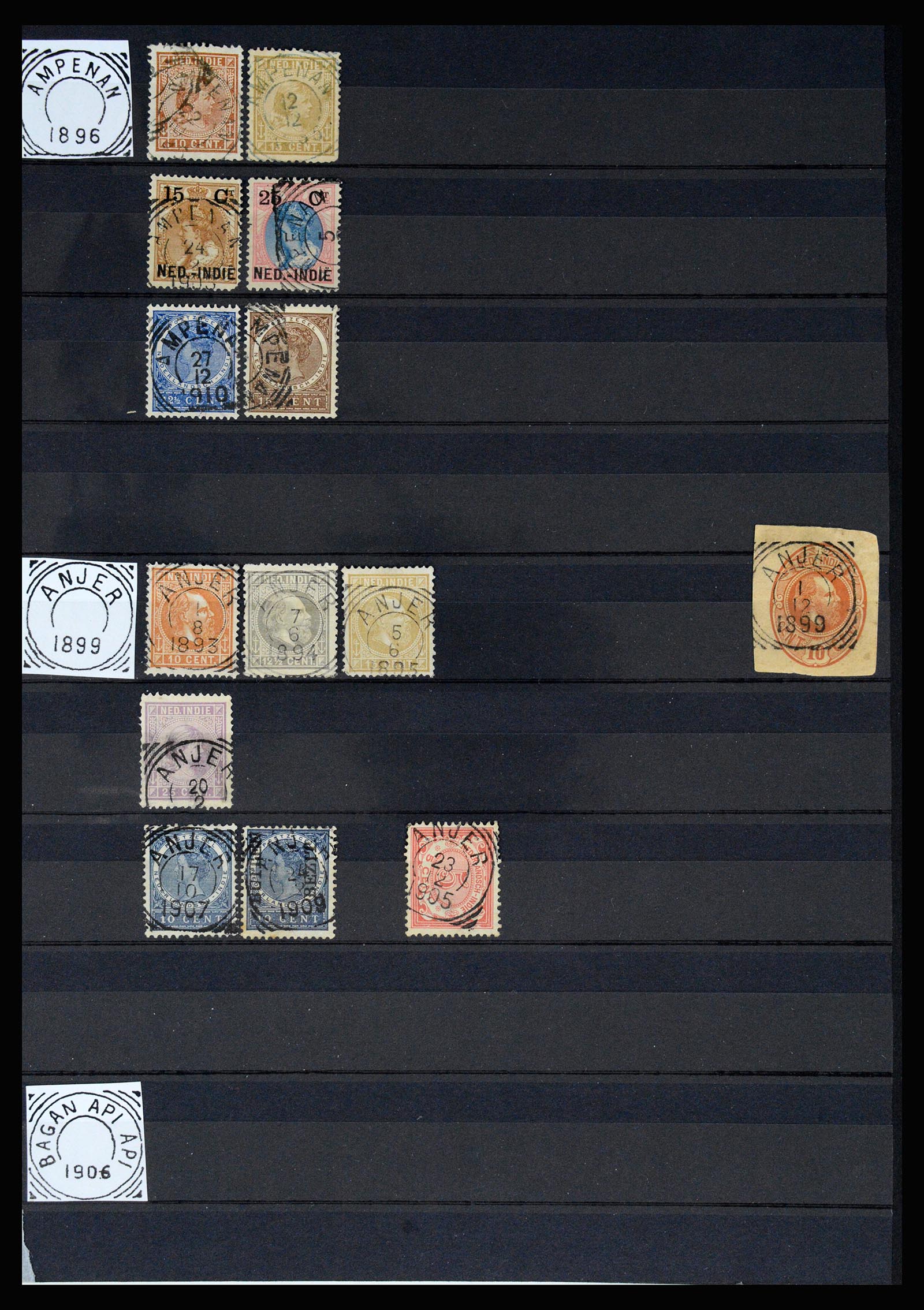 36839 002 - Postzegelverzameling 36839 Nederlands Indië vierkantstempels.