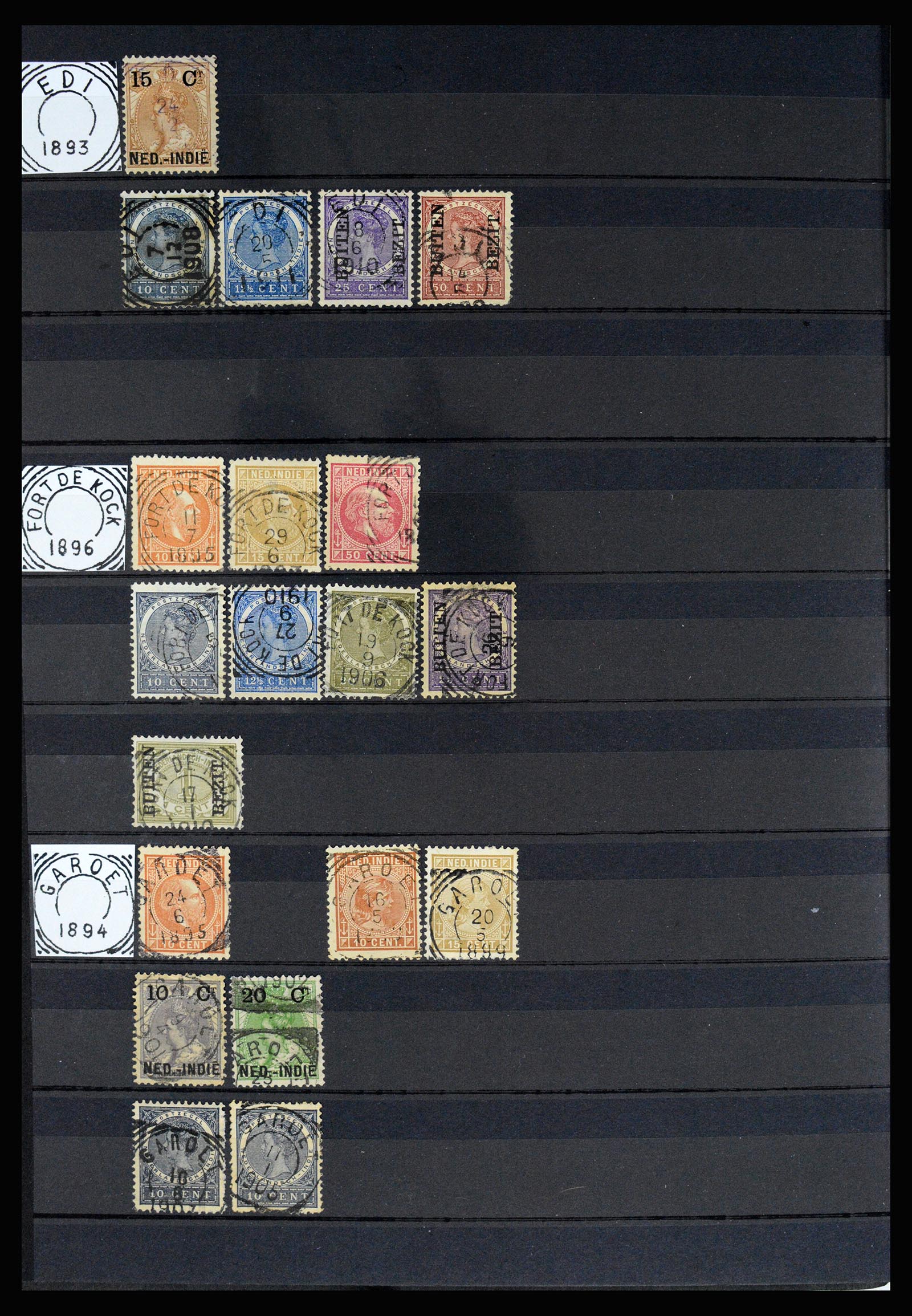 36839 015 - Postzegelverzameling 36839 Nederlands Indië vierkantstempels.