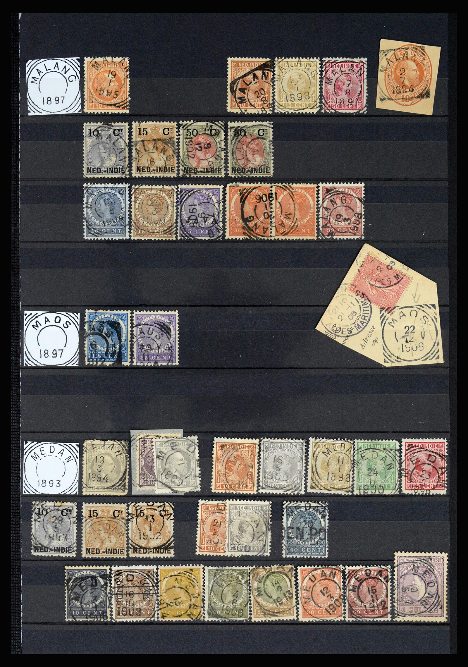 36839 028 - Postzegelverzameling 36839 Nederlands Indië vierkantstempels.