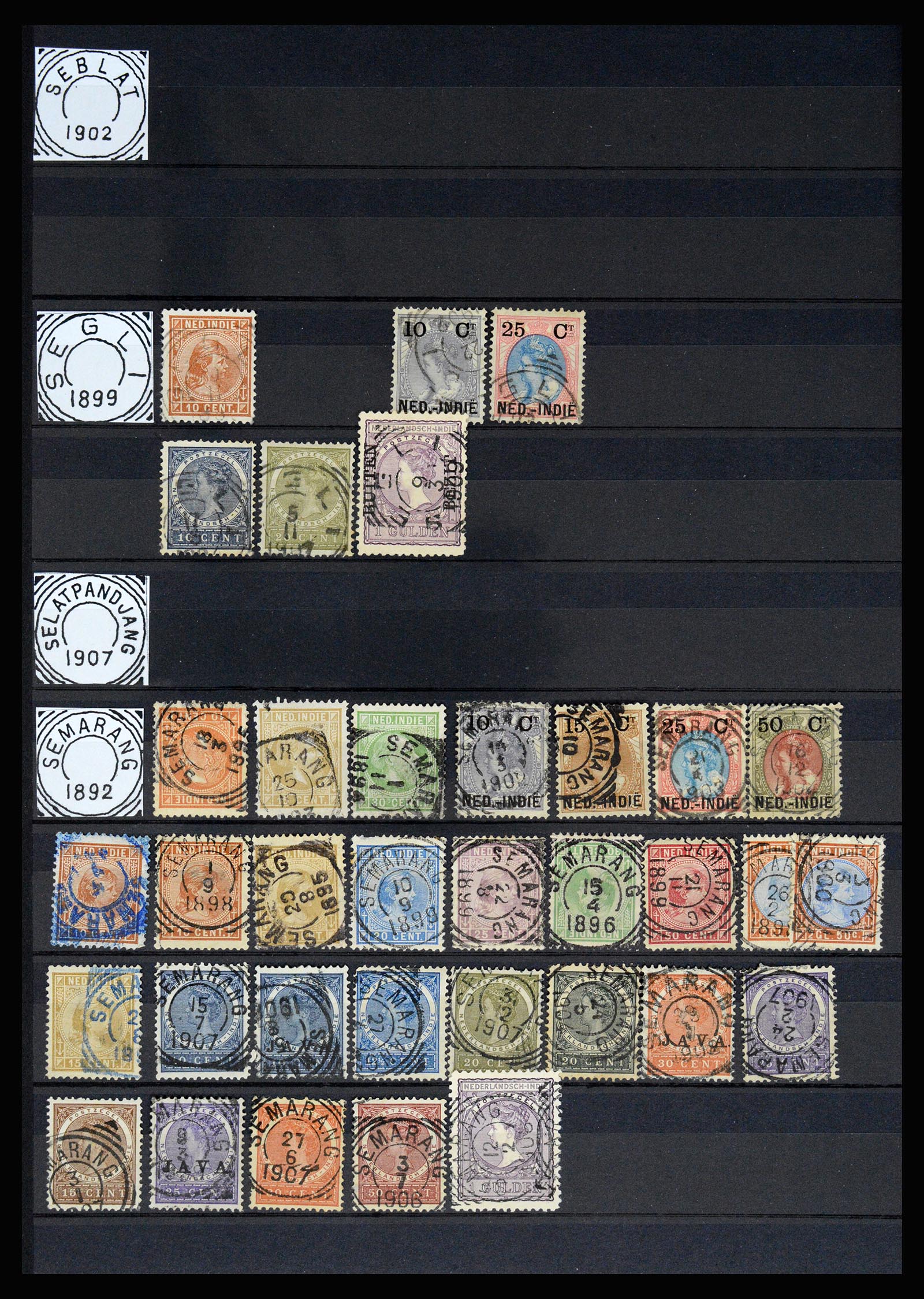 36839 045 - Postzegelverzameling 36839 Nederlands Indië vierkantstempels.