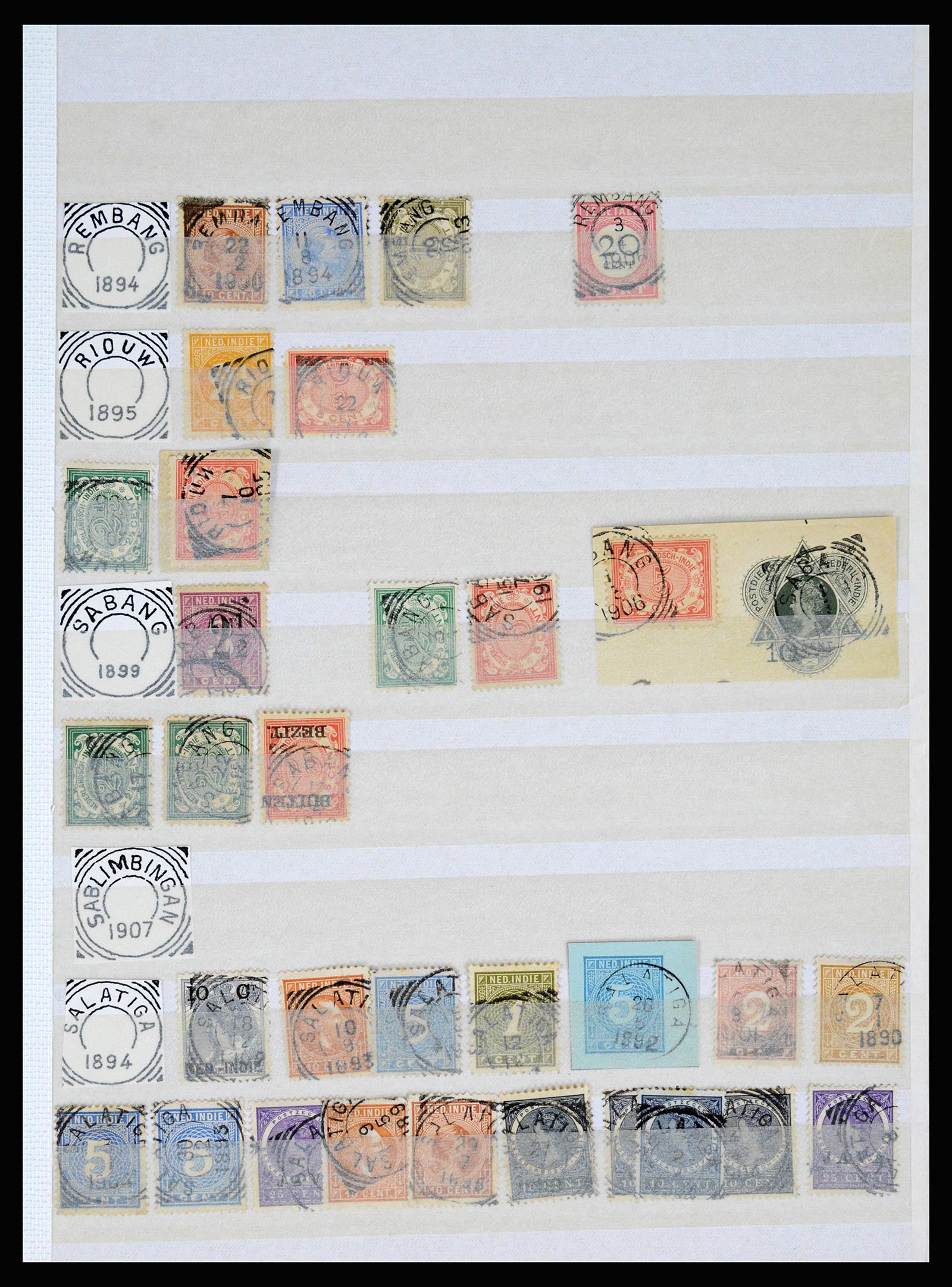 36839 086 - Postzegelverzameling 36839 Nederlands Indië vierkantstempels.