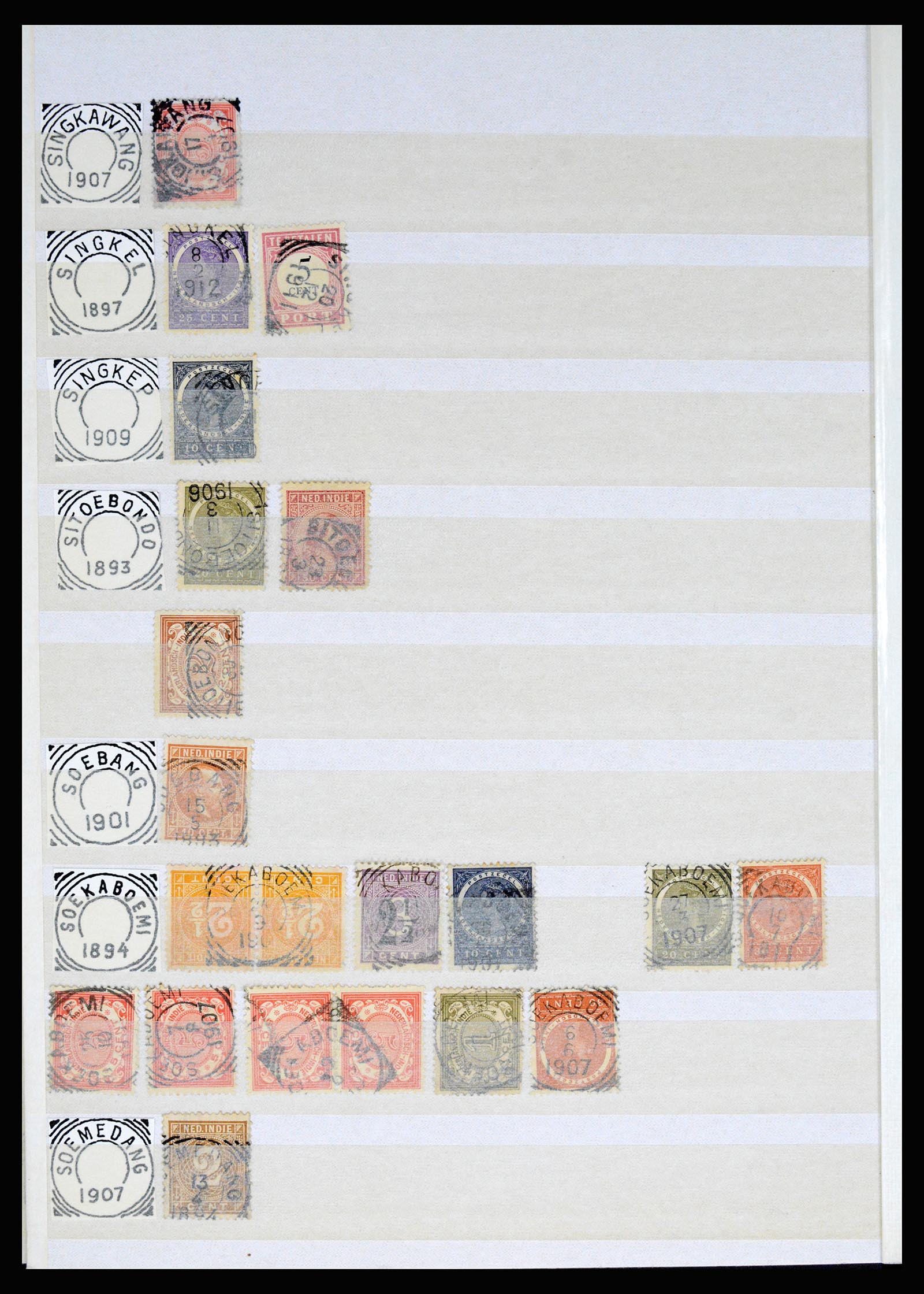 36839 091 - Postzegelverzameling 36839 Nederlands Indië vierkantstempels.