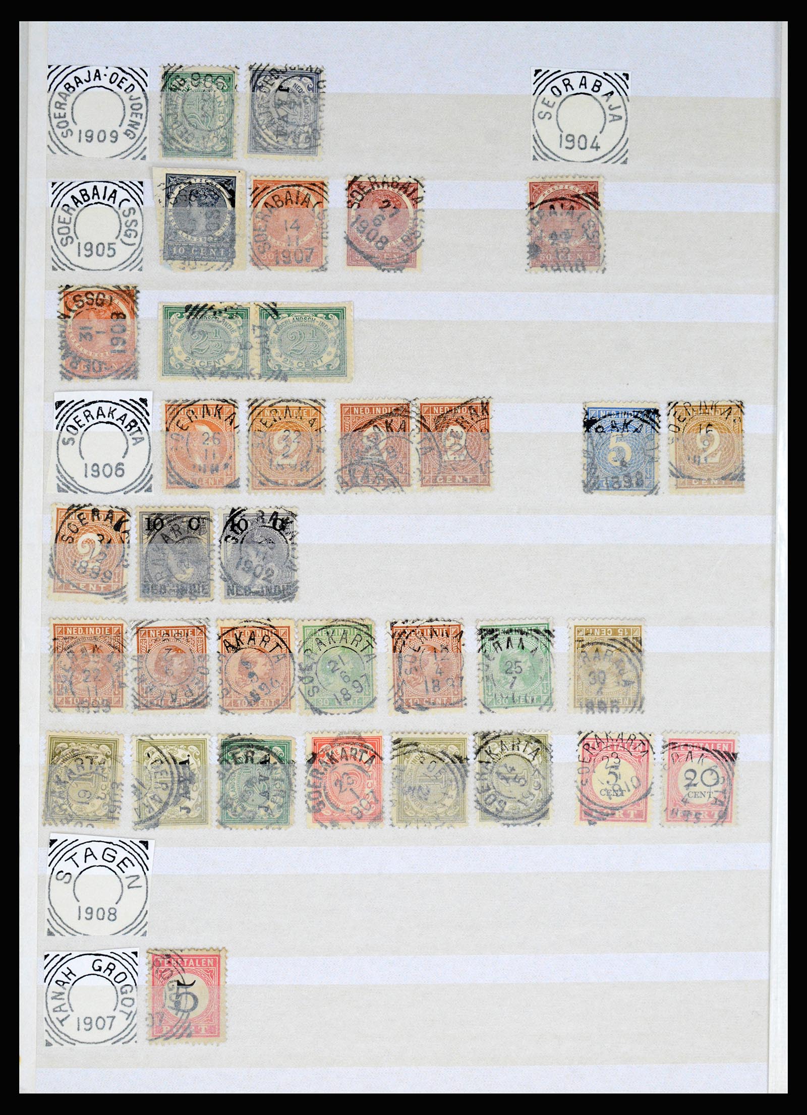 36839 093 - Postzegelverzameling 36839 Nederlands Indië vierkantstempels.