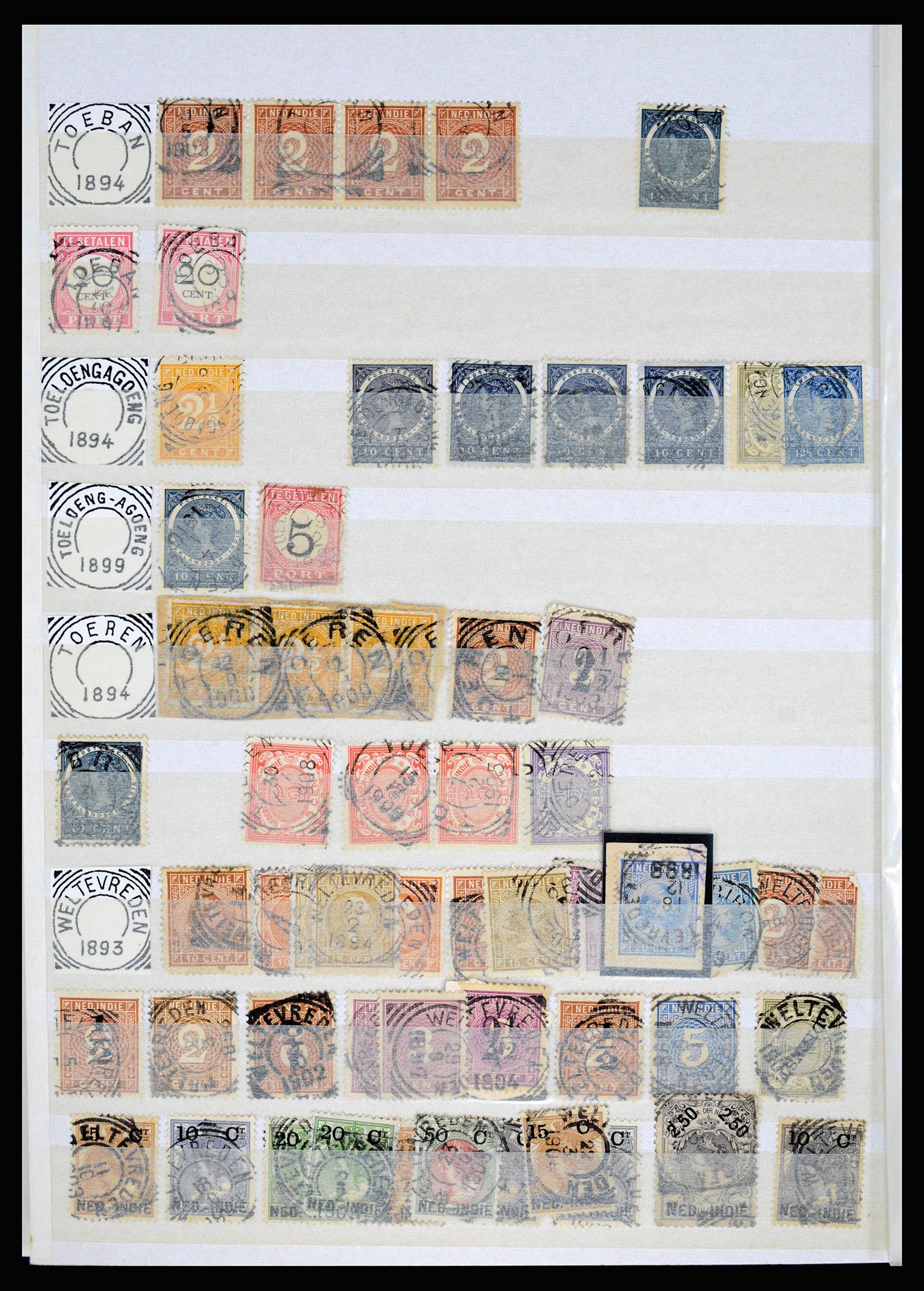 36839 099 - Postzegelverzameling 36839 Nederlands Indië vierkantstempels.