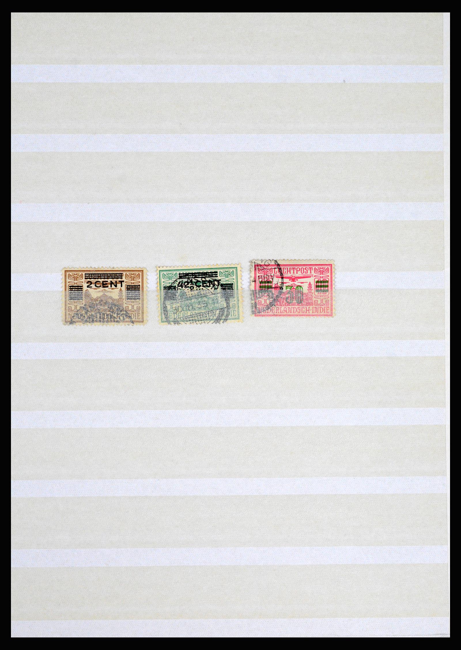 36839 105 - Postzegelverzameling 36839 Nederlands Indië vierkantstempels.
