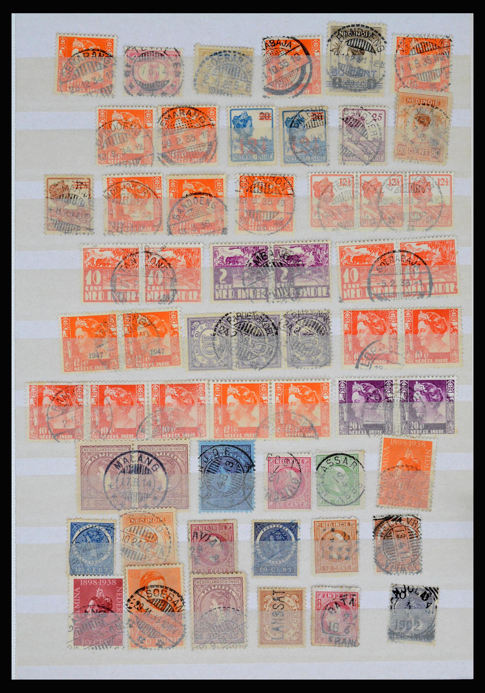 36839 109 - Stamp collection 36839 Dutch east Indies square cancels.