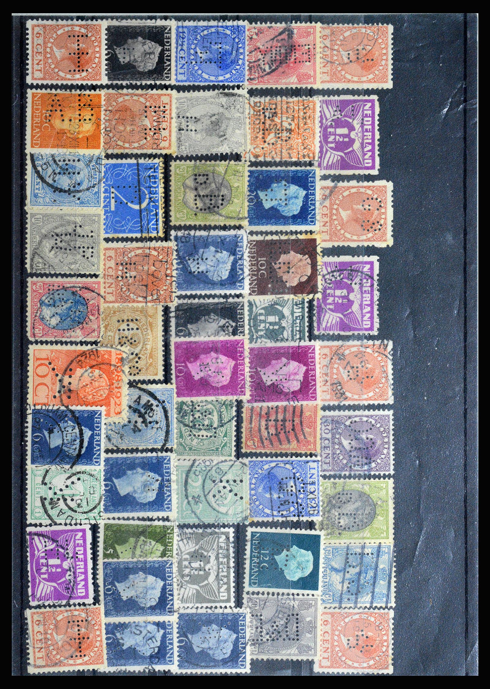36849 007 - Stamp collection 36849 Netherlands perfins 1891-1960.