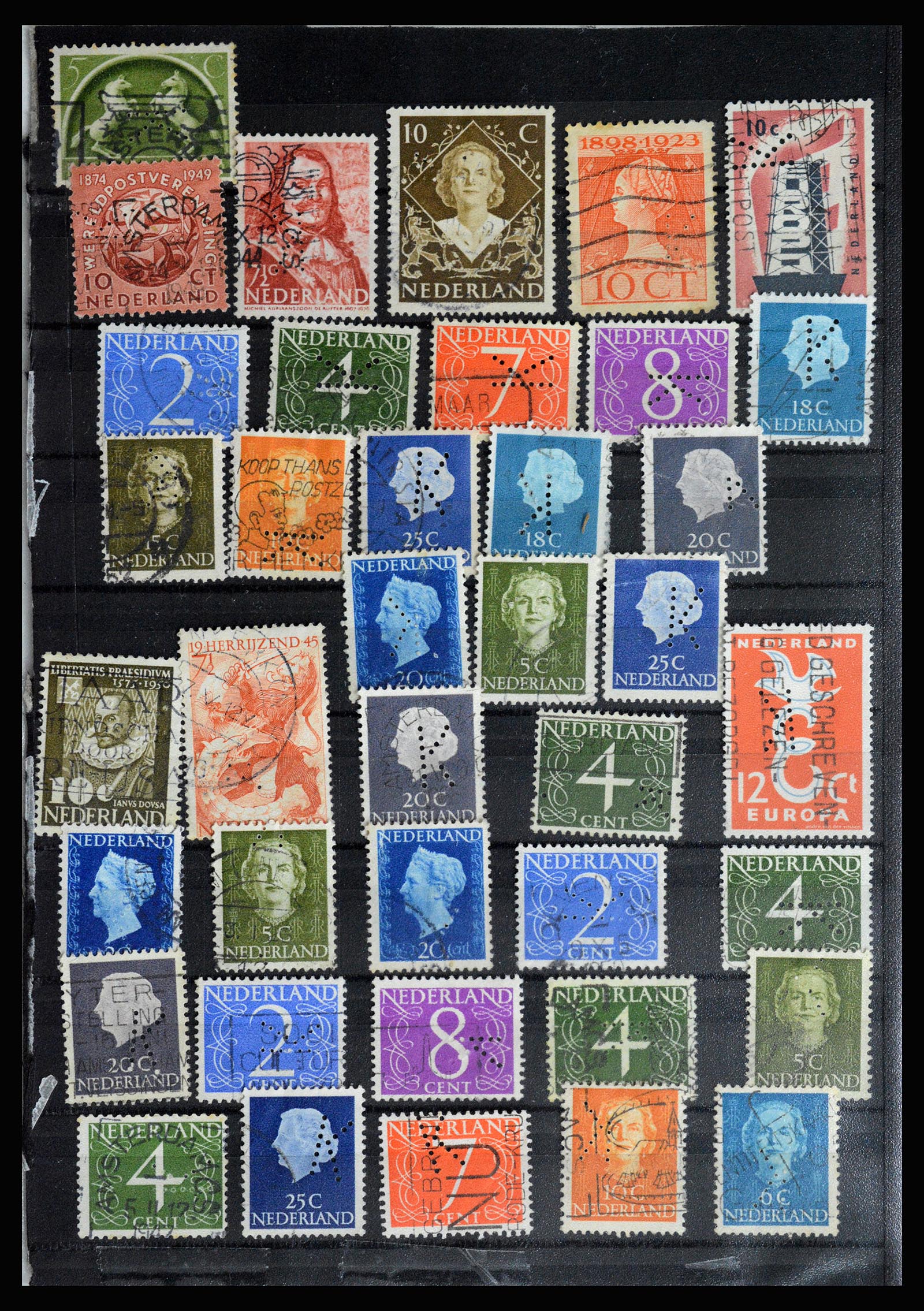 36849 013 - Postzegelverzameling 36849 Nederland perfins 1891-1960.